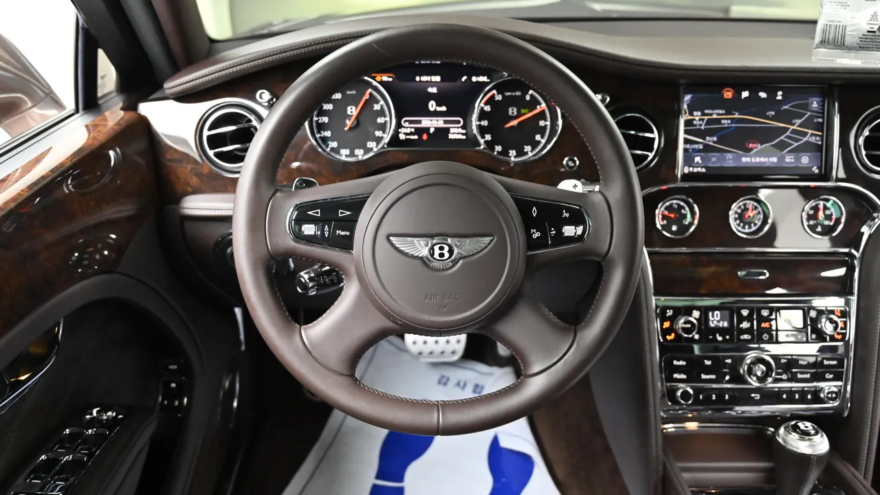 Bentley Mulsanne — miniaturë 13