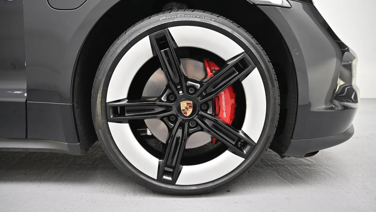 Porsche Taycan — miniaturë 5