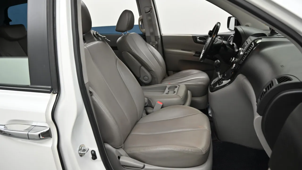 Kia Carnival — miniaturë 10