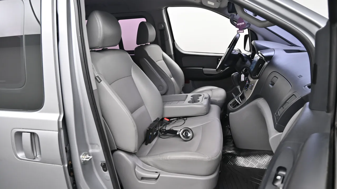 Hyundai Starex — miniaturë 10