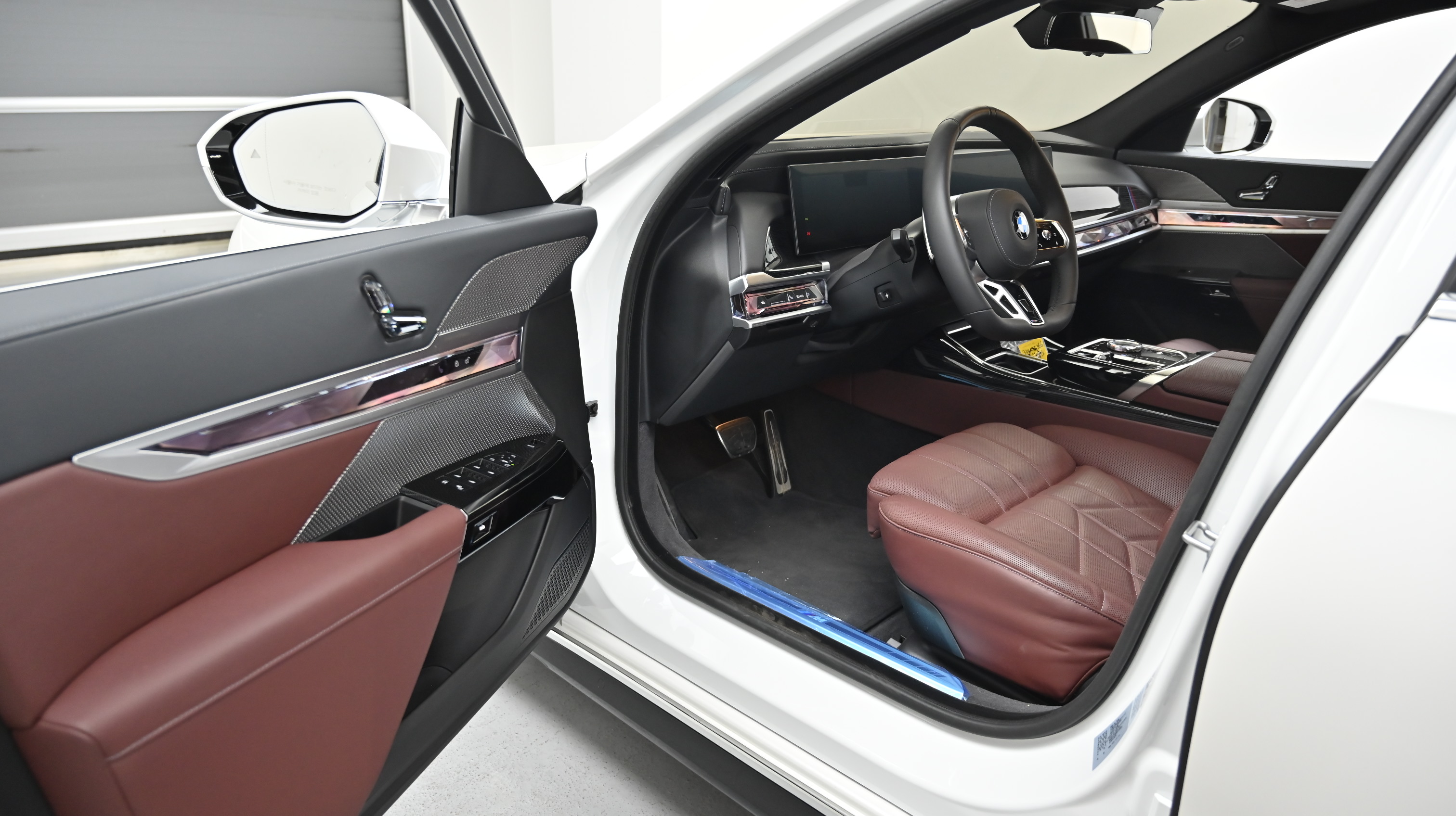 BMW 7er — miniaturë 11