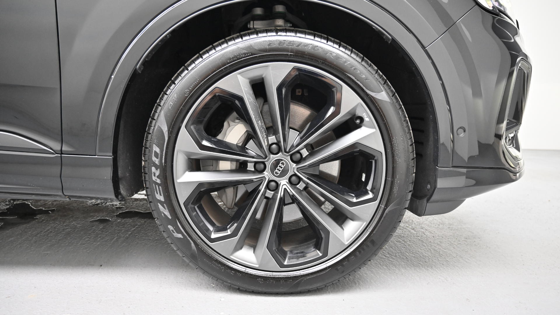 Audi Q7 — miniaturë 5