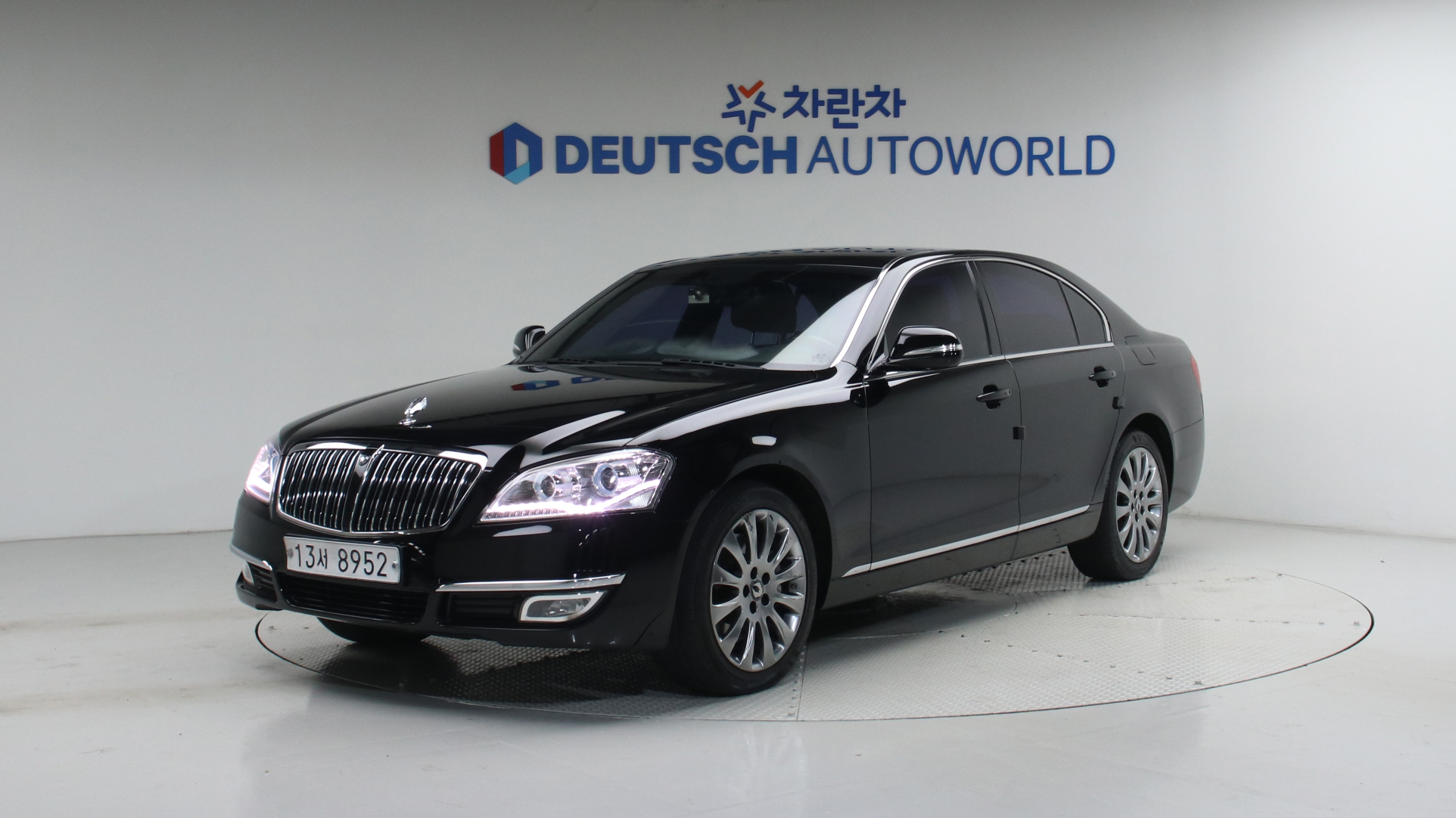 KGM (Ssangyong) New Chairman W CW600 Prestige