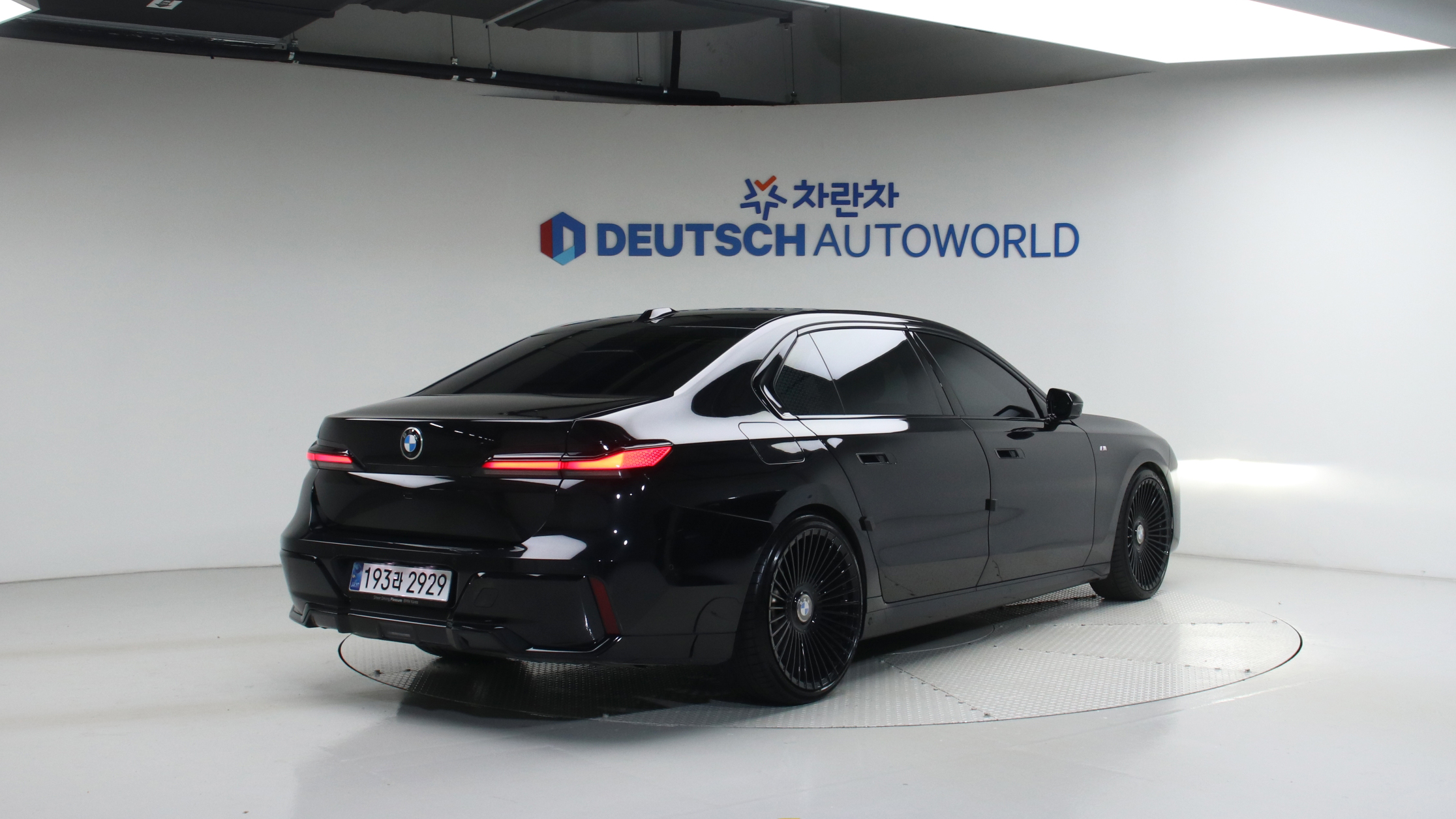BMW 7er — miniaturë 2