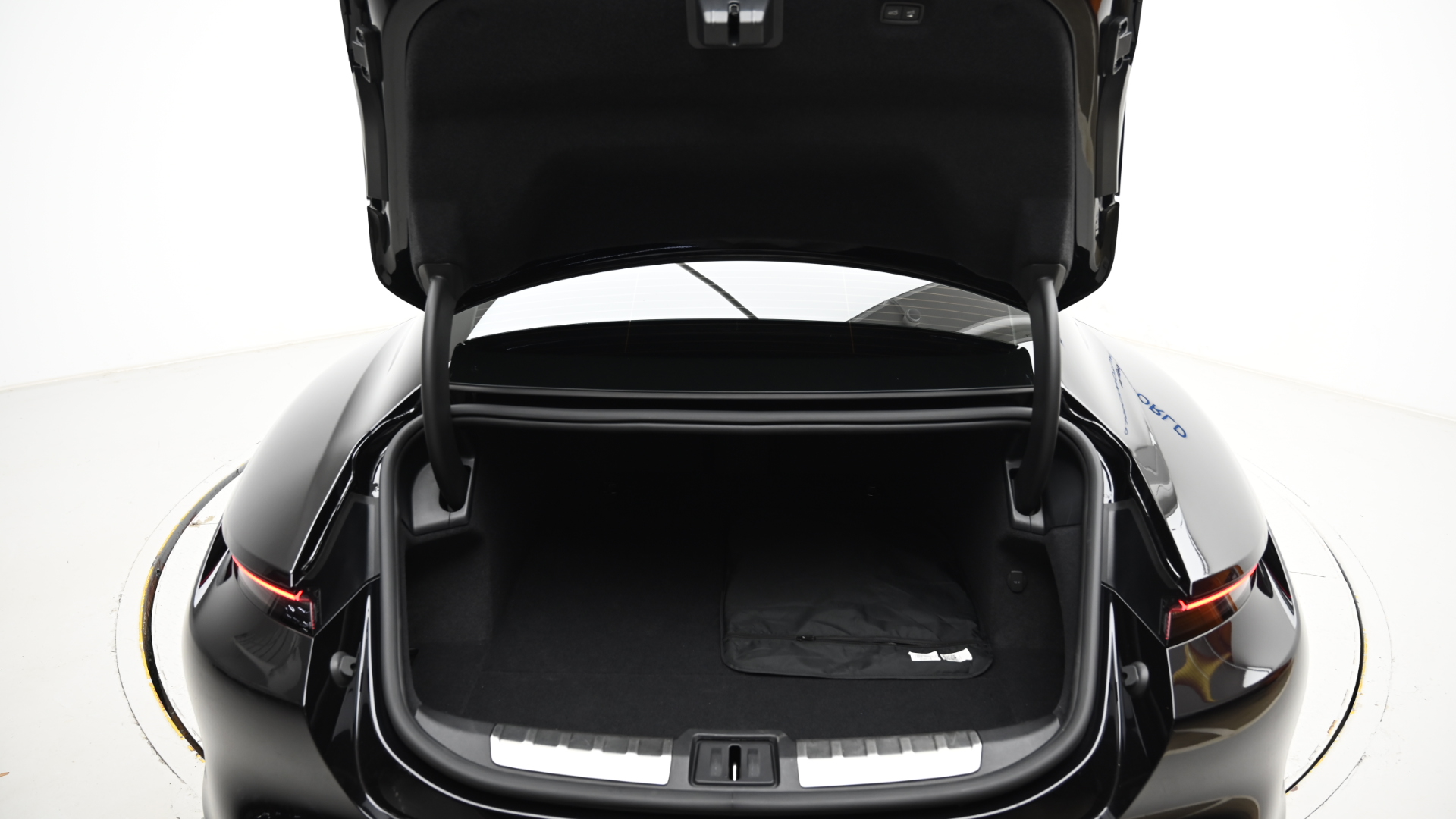 Porsche Taycan — miniaturë 20