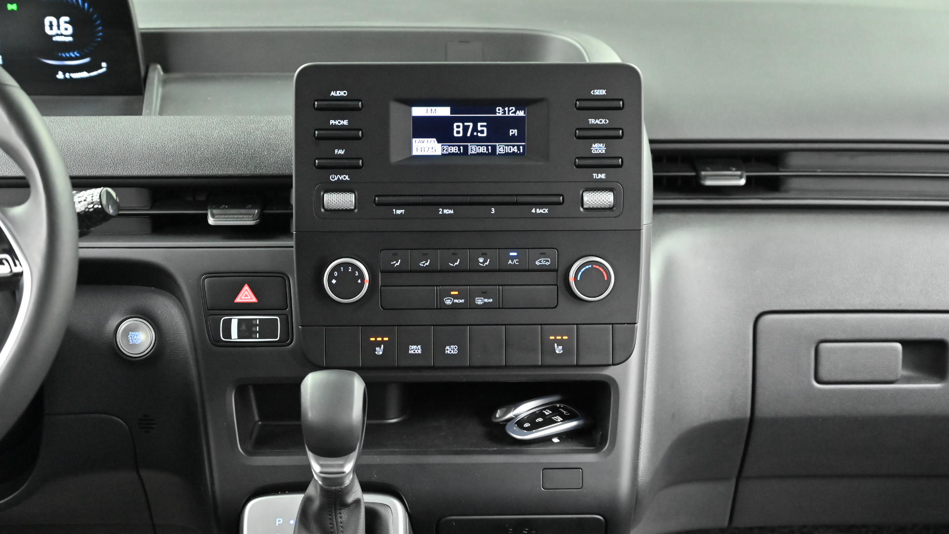 Hyundai Staria — miniaturë 14
