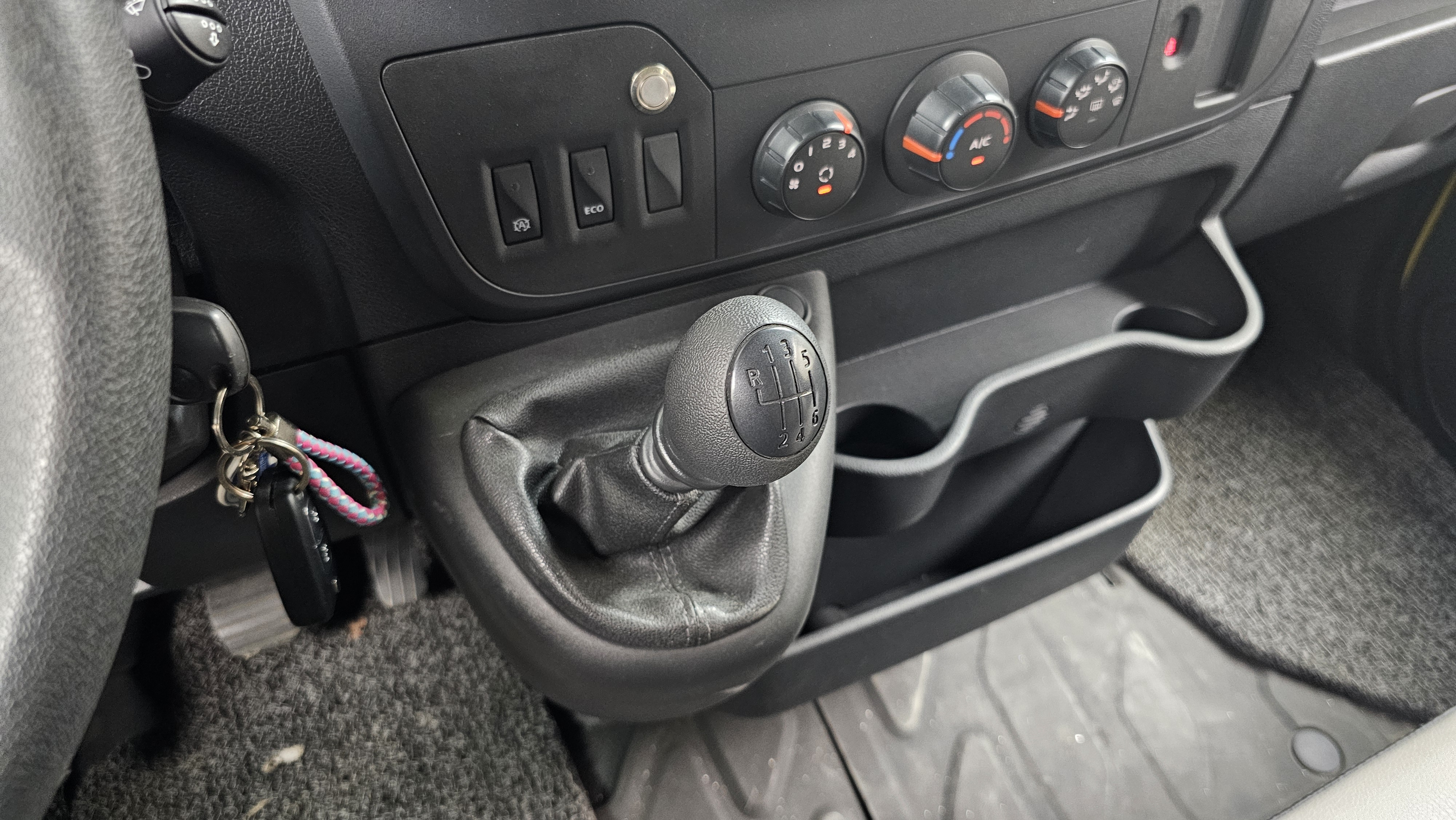Renault Korea (Samsung) Master Child Protection Car