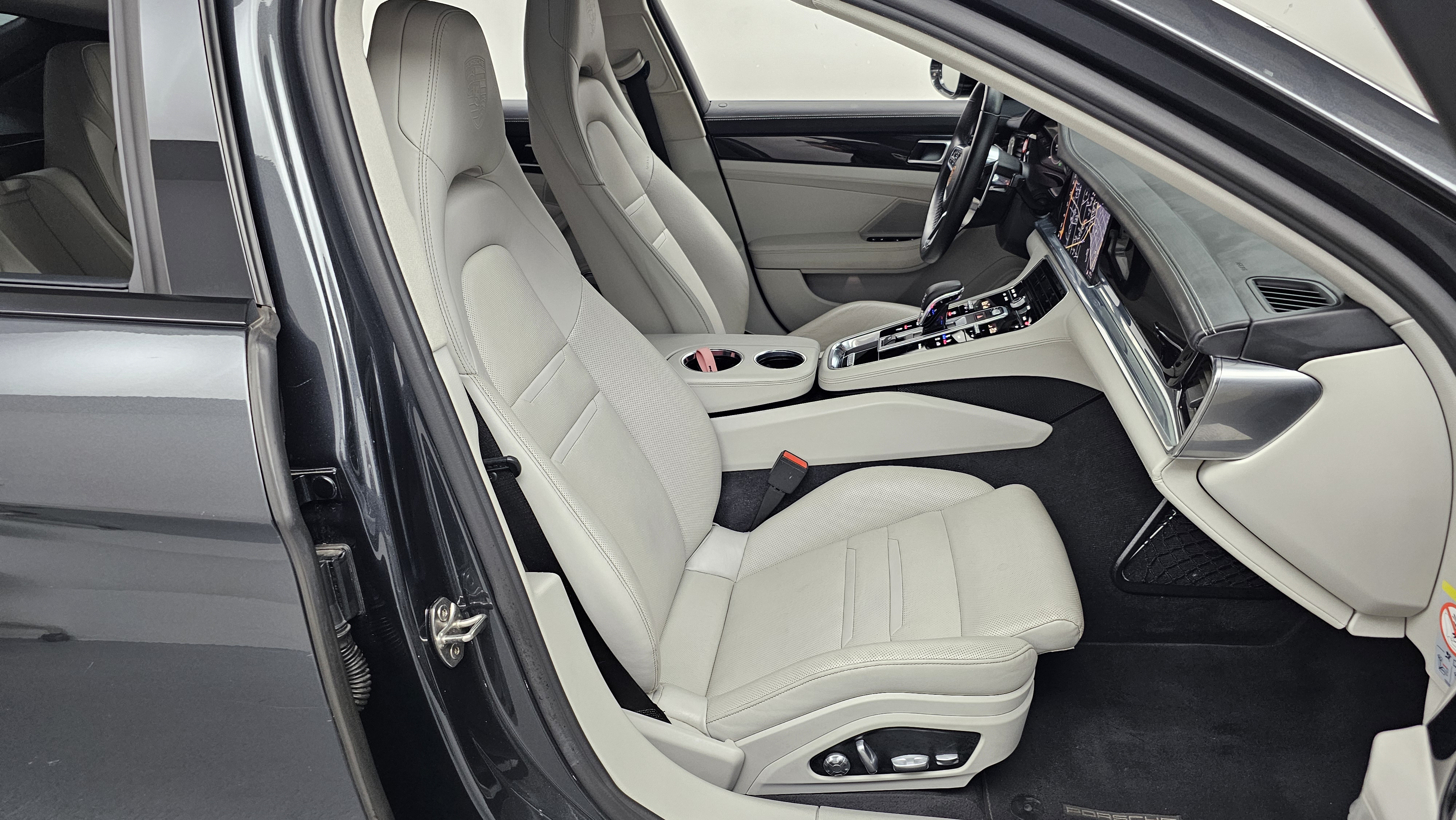 포르쉐 파나메라 (971) 3.0 AWD