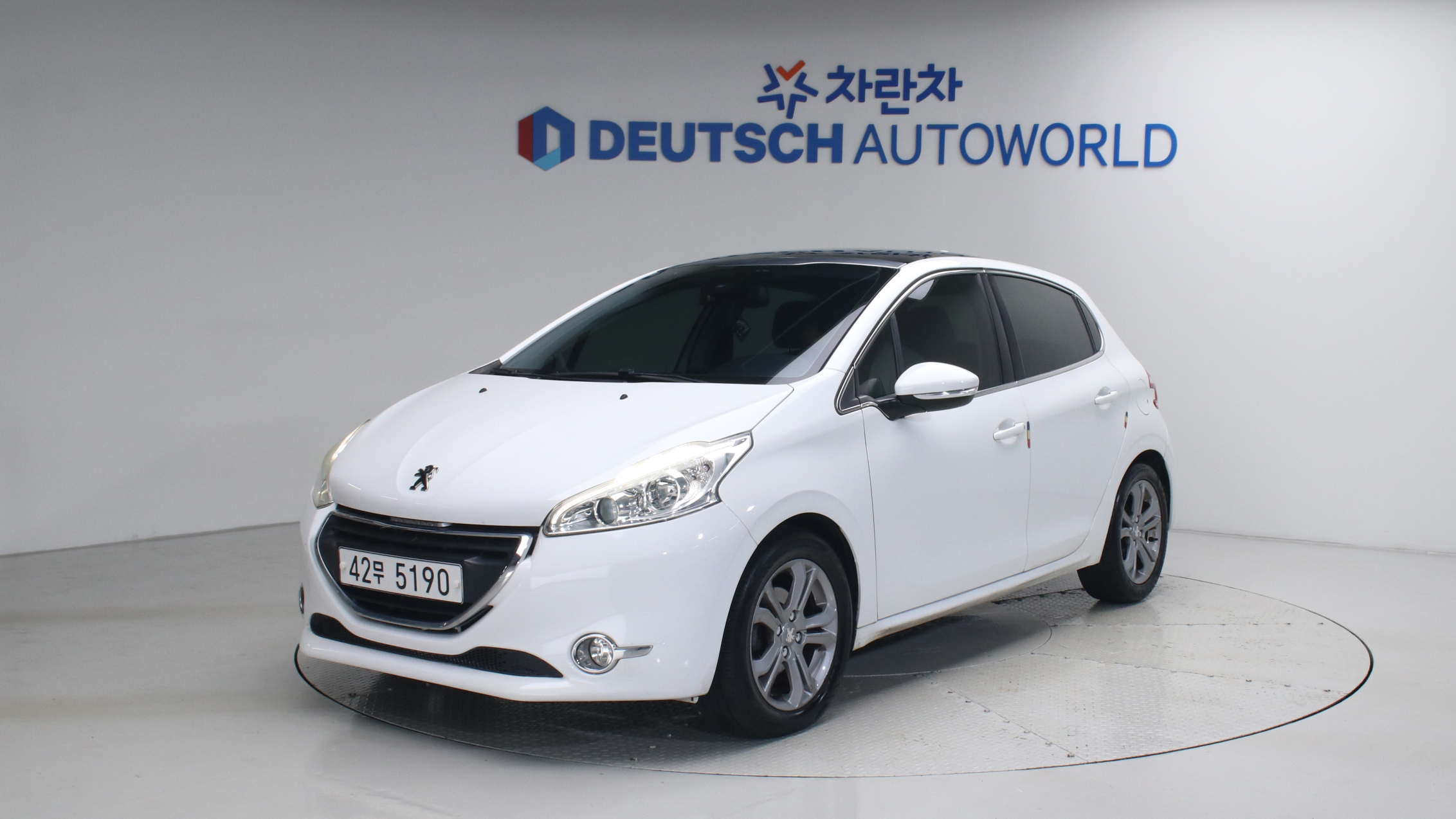 Peugeot 208 1.6 E-HDi Eco 5-door
