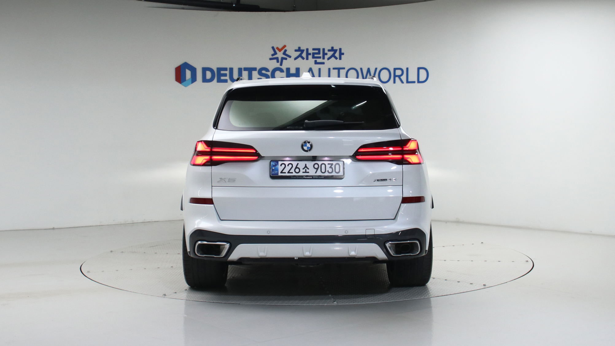 BMW X5 — miniaturë 4