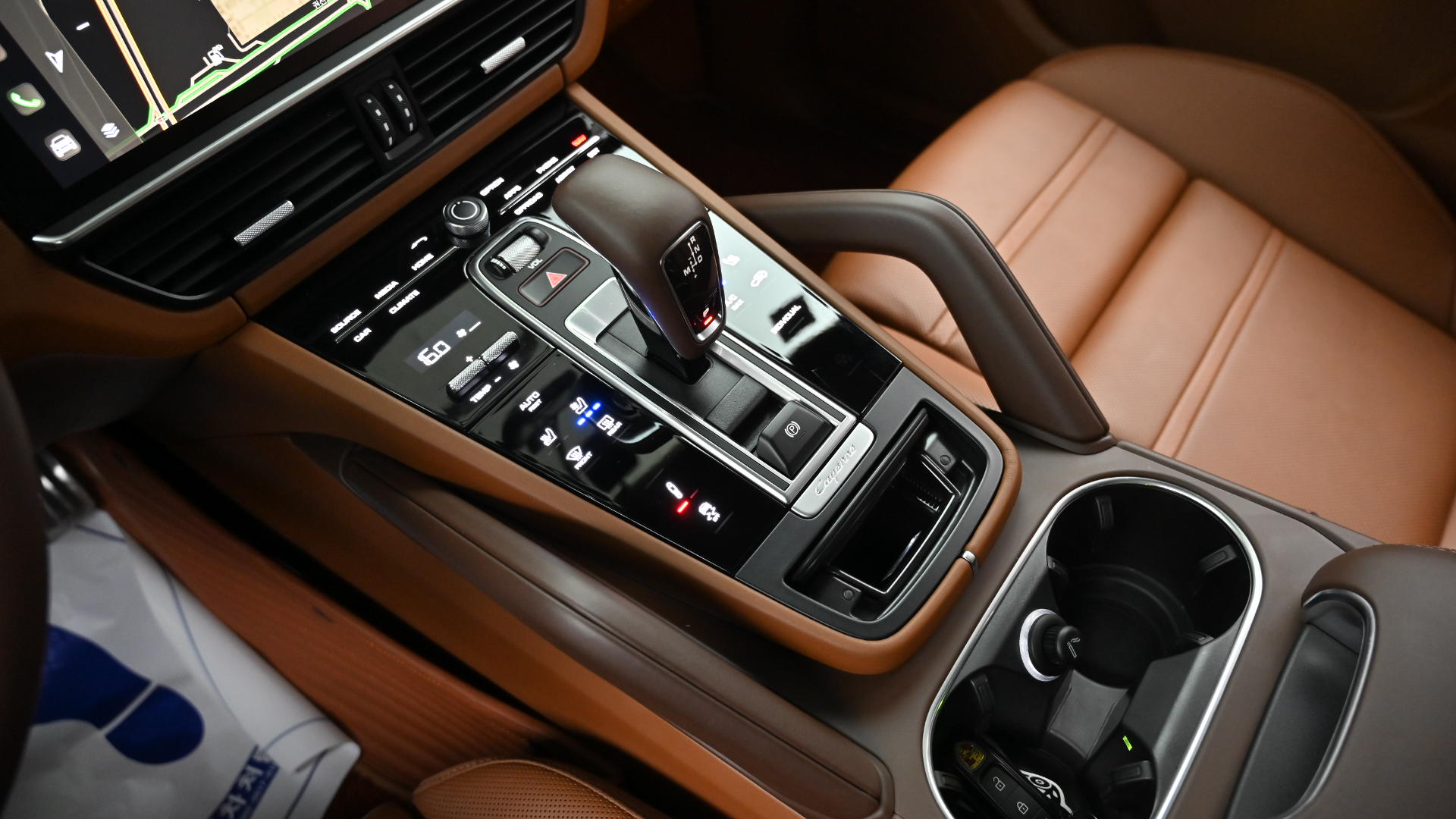 Porsche Cayenne — miniaturë 9