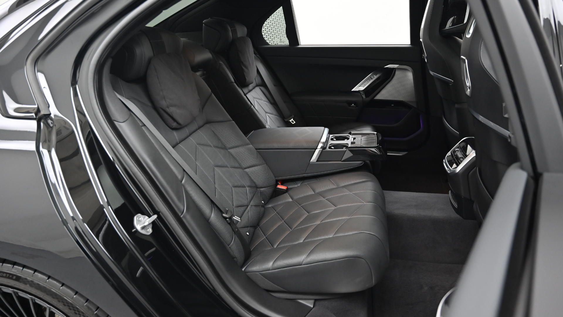 BMW 7er — miniaturë 12