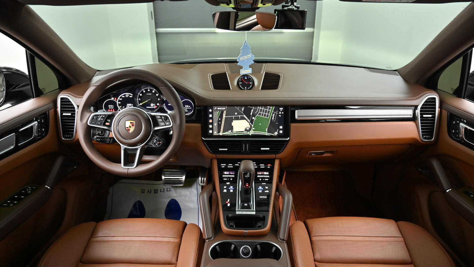 Porsche Cayenne — miniaturë 7