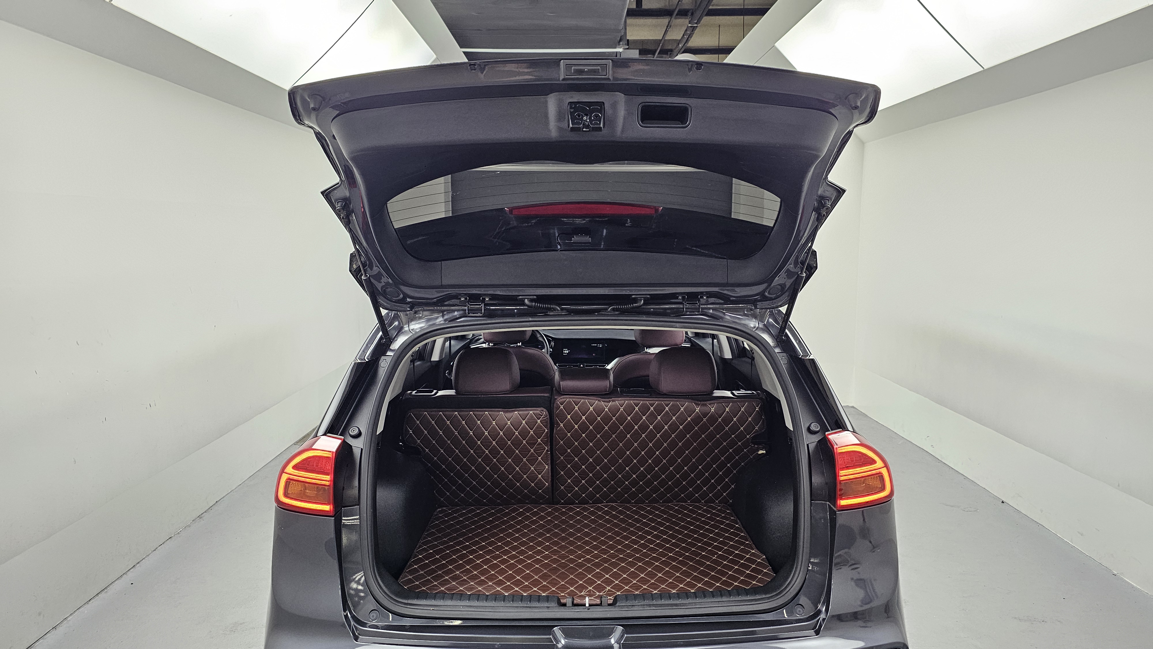 Kia Niro — miniaturë 19
