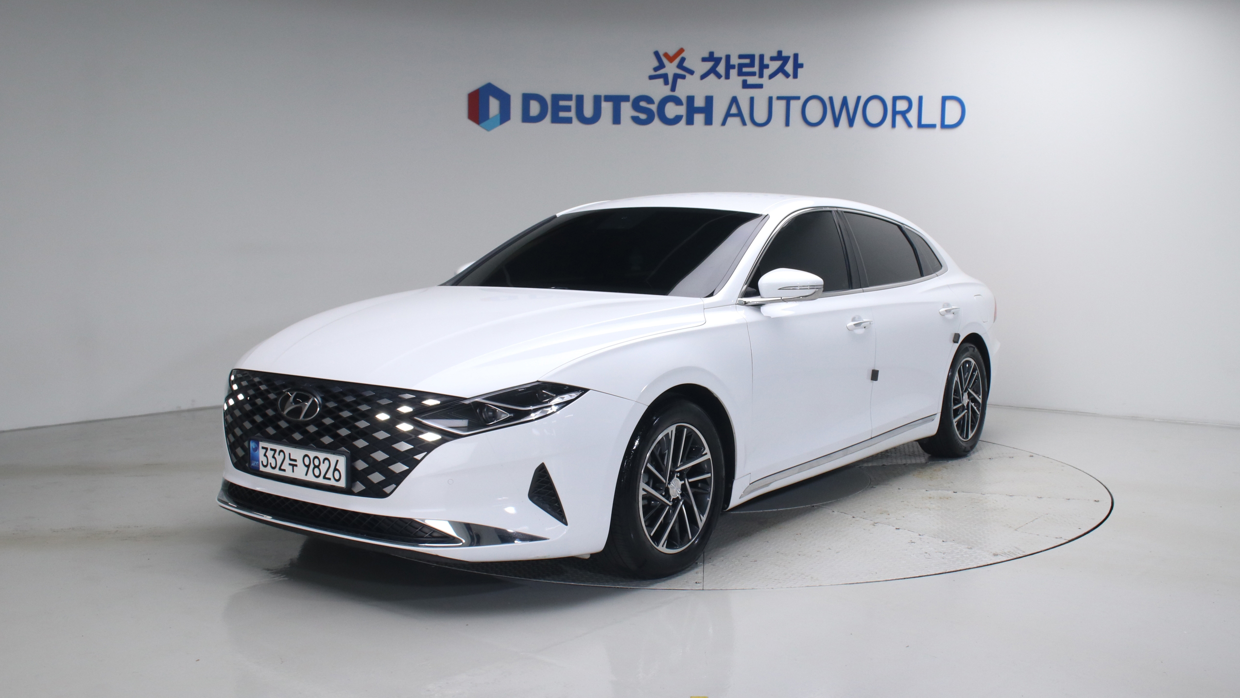 Hyundai Grandeur 3.0 LPi 프리미엄 초이스 — foto 1