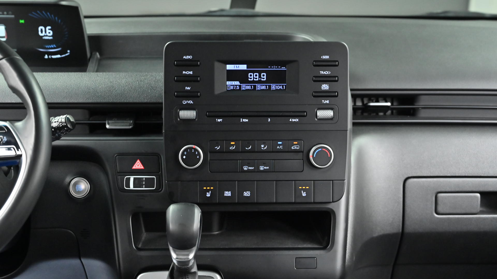 Hyundai Staria — miniaturë 14