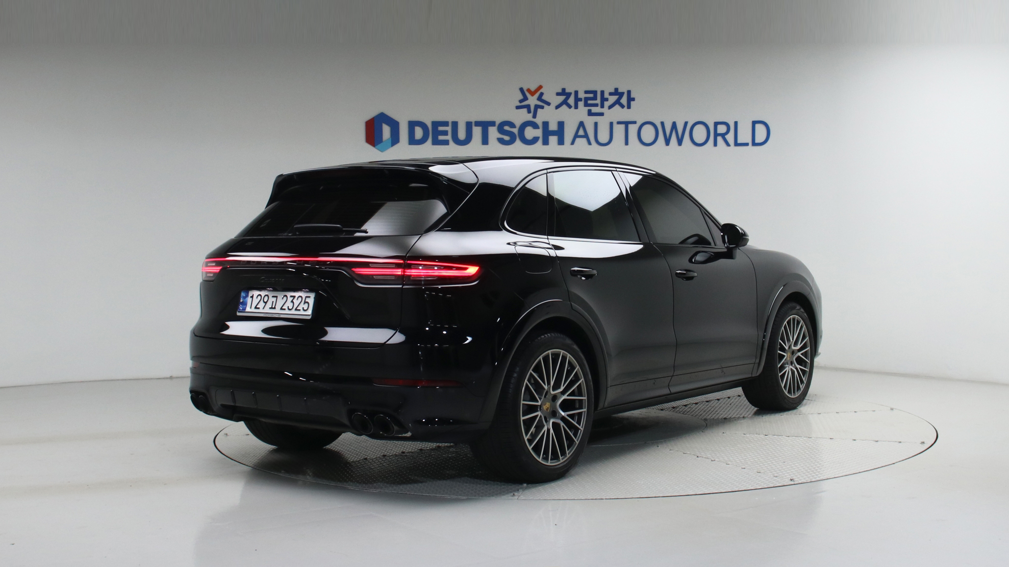 Porsche Cayenne — miniaturë 2
