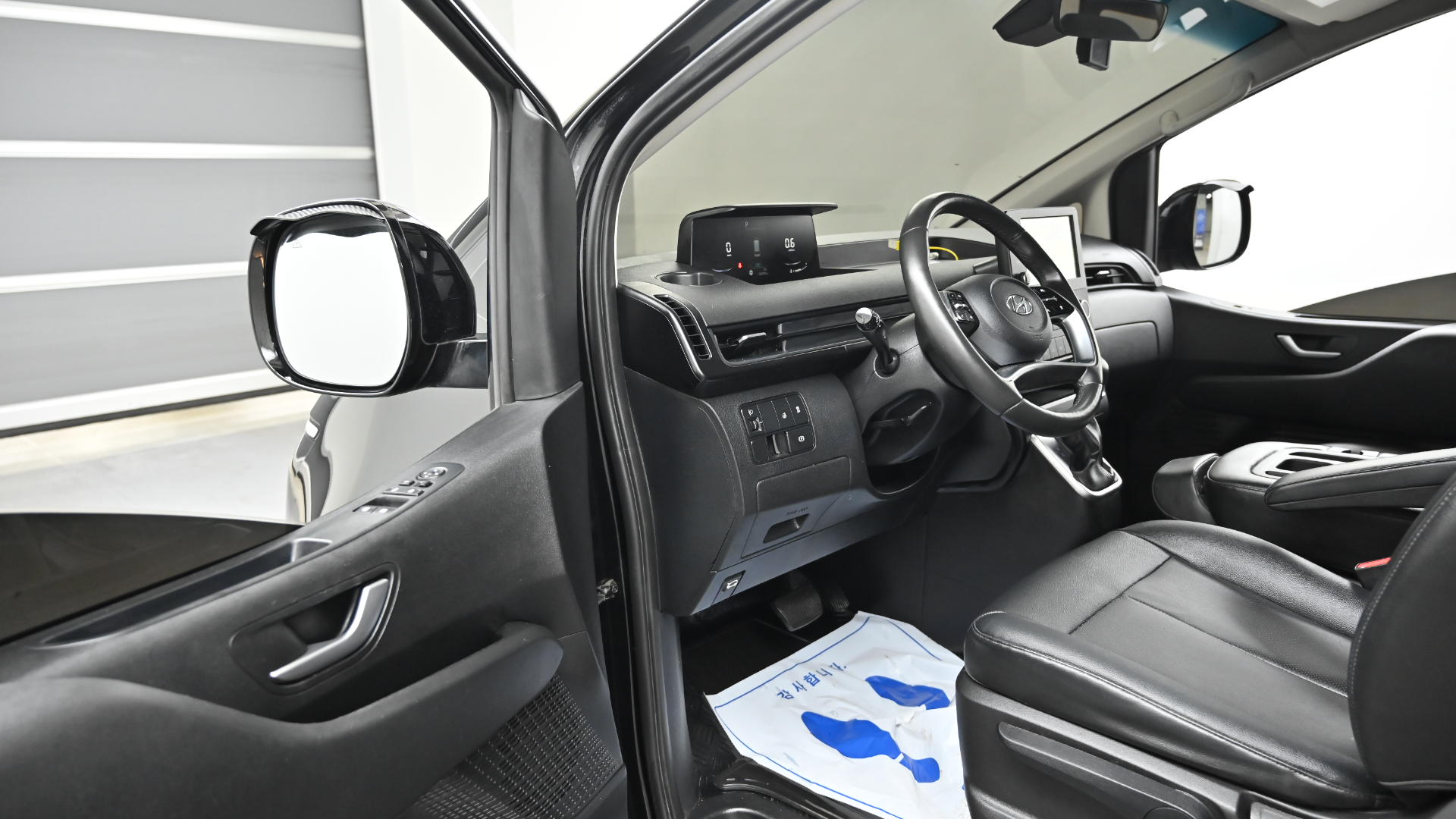 Hyundai Staria — miniaturë 11