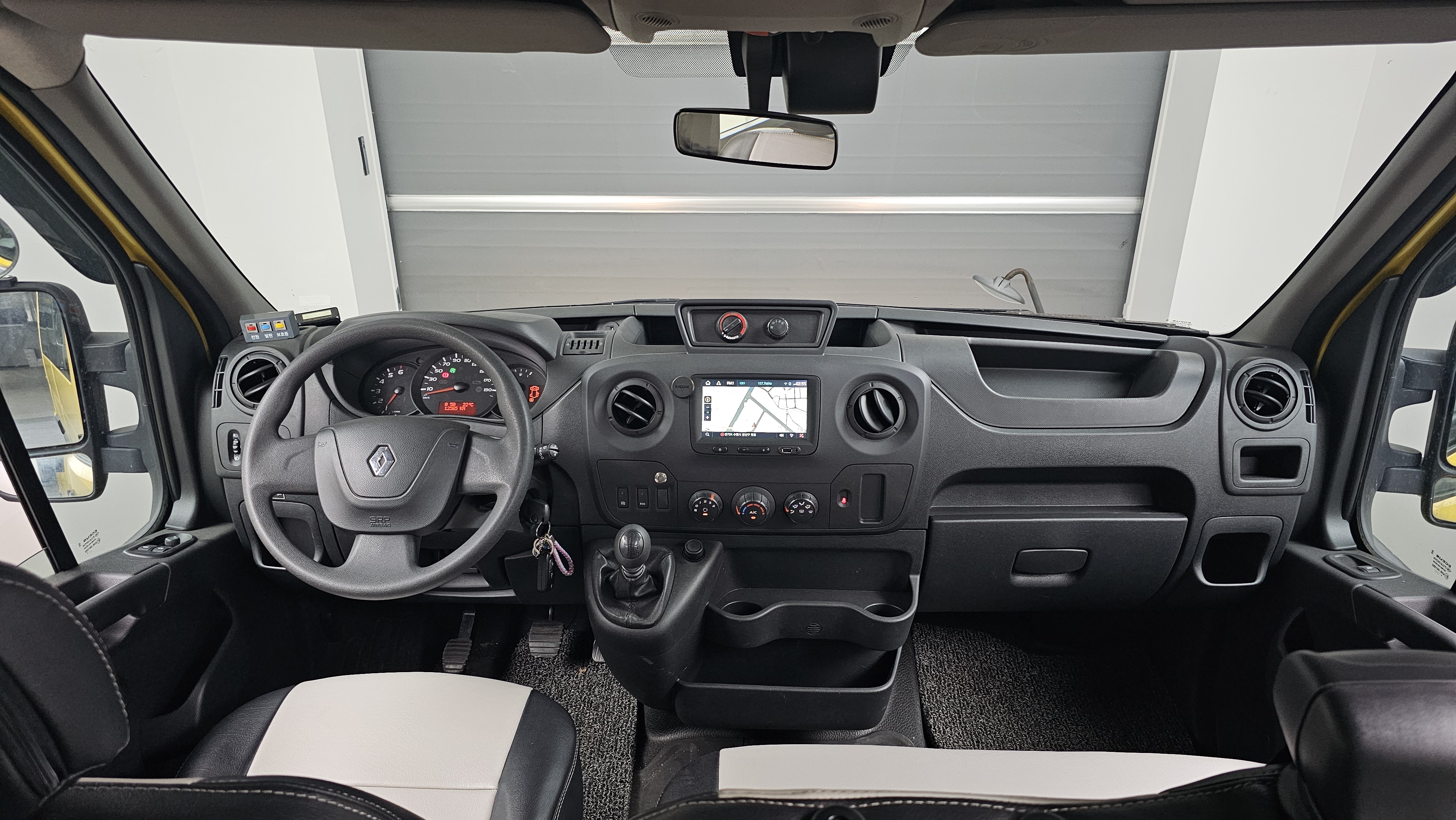 Renault Korea (Samsung) Master Child Protection Car