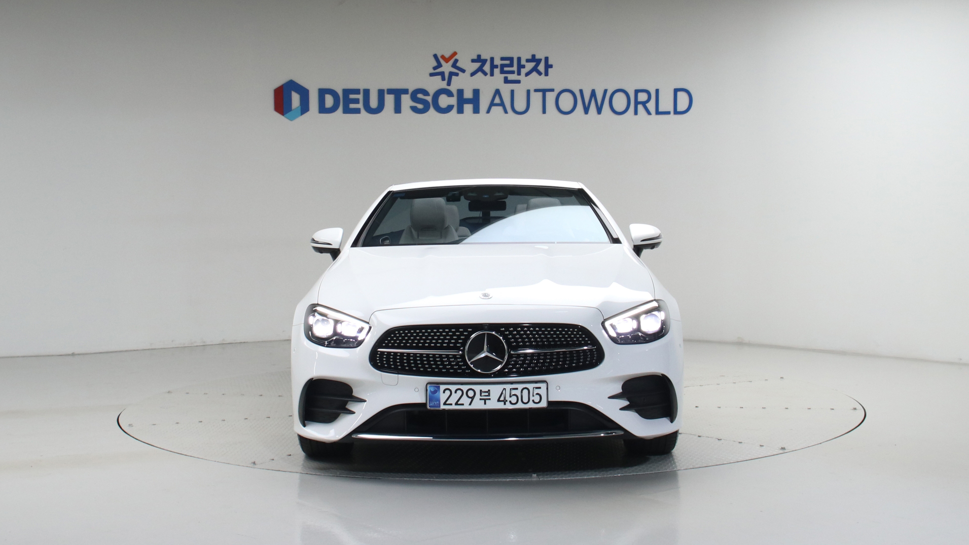 Mercedes-Benz E-klasse — miniaturë 3