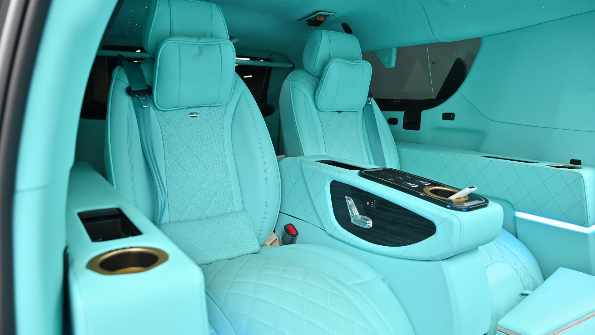 Cadillac Escalade — miniaturë 12
