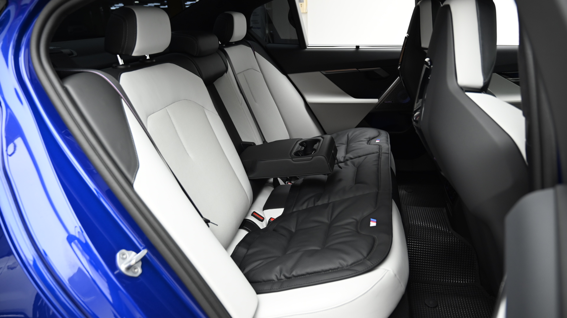 BMW M5 — miniaturë 12