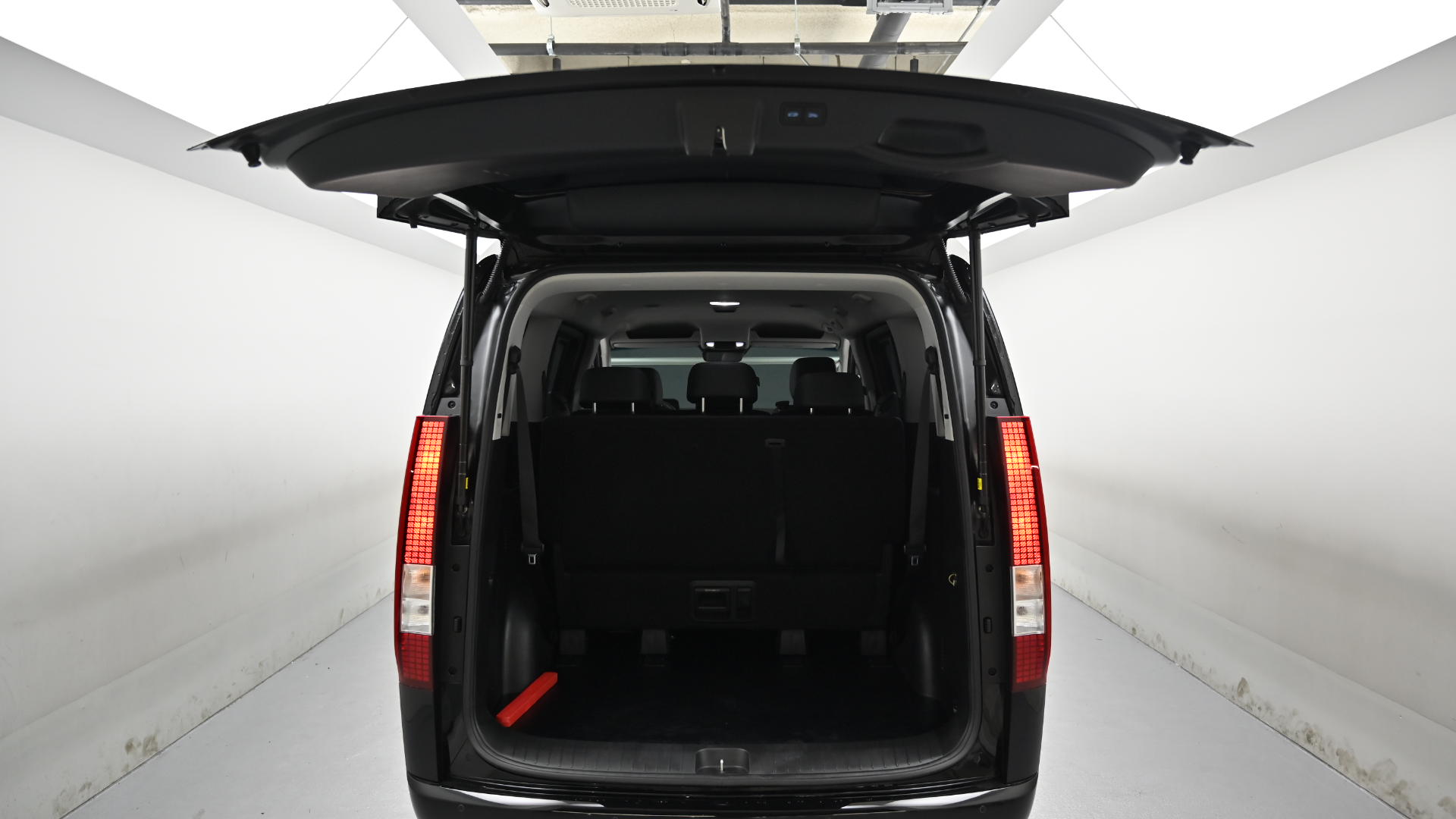 Hyundai Staria — miniaturë 37