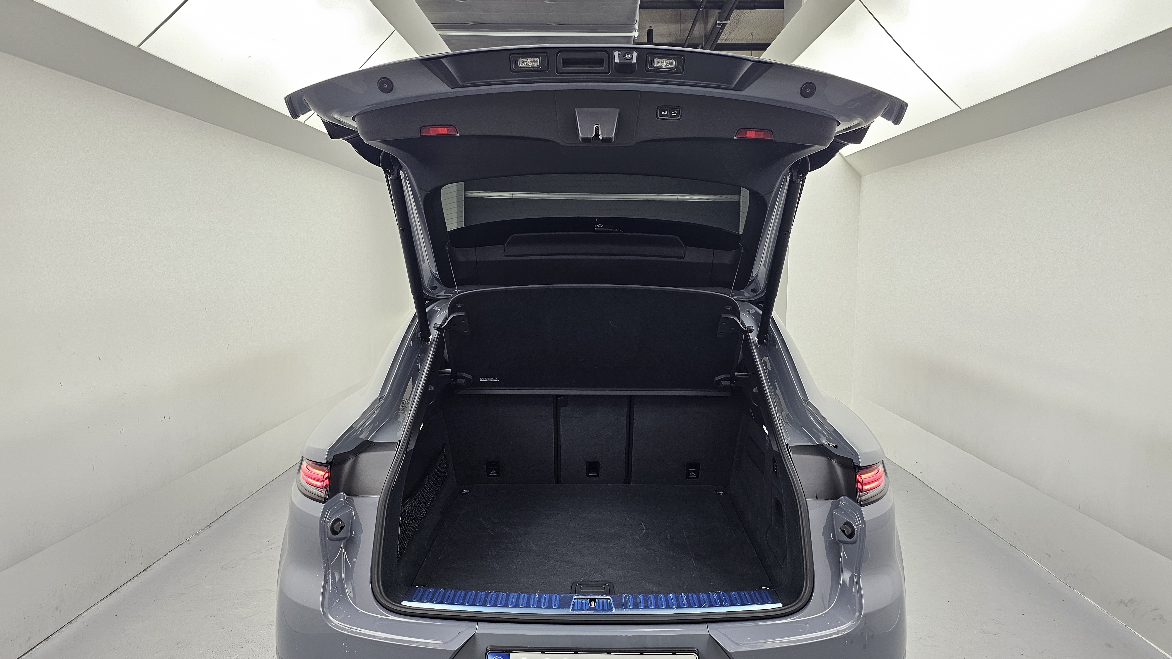 Porsche Cayenne — miniaturë 19