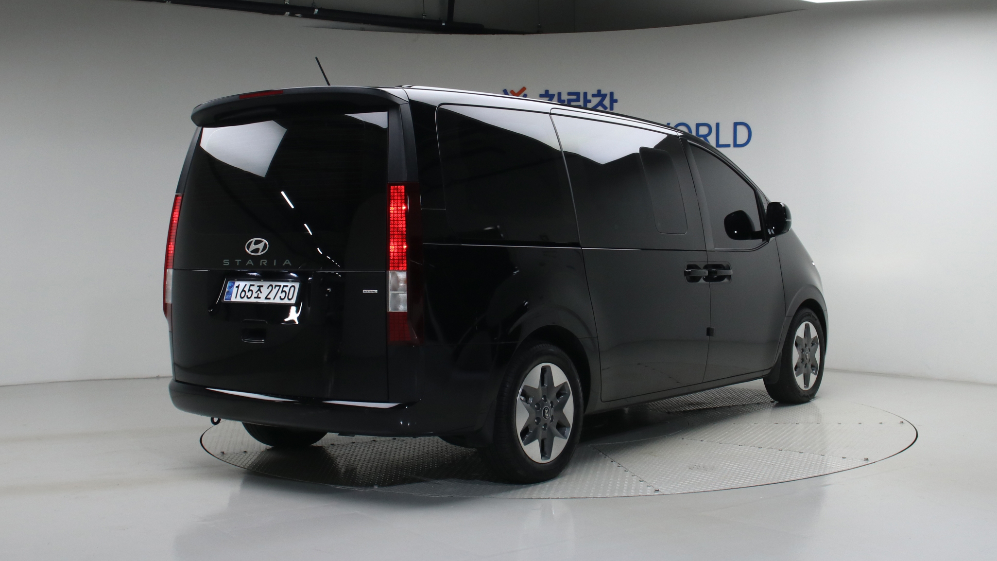 Hyundai Staria — miniaturë 21