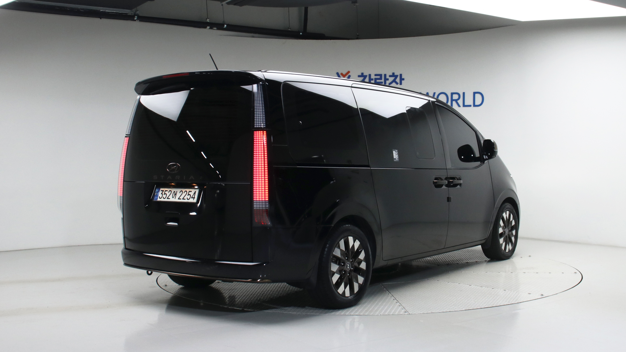 Hyundai Staria — miniaturë 2