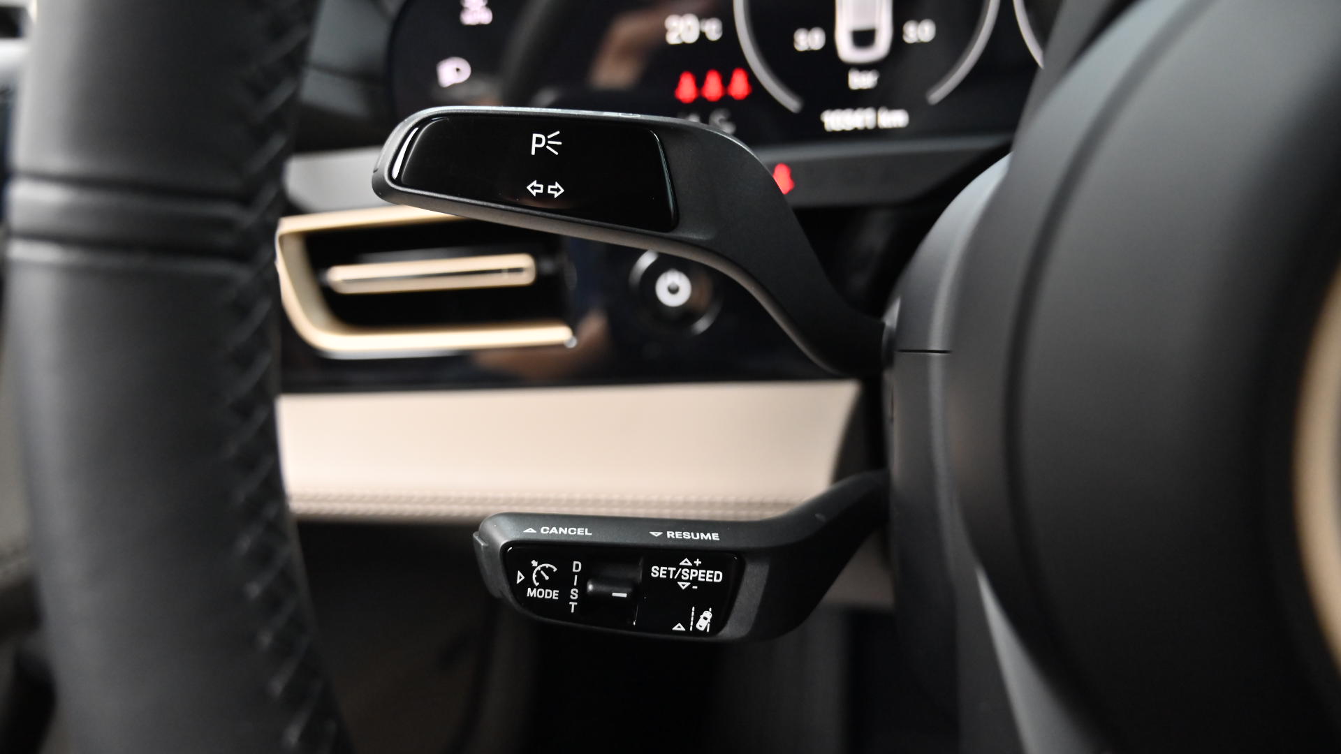 Porsche Taycan — miniaturë 18