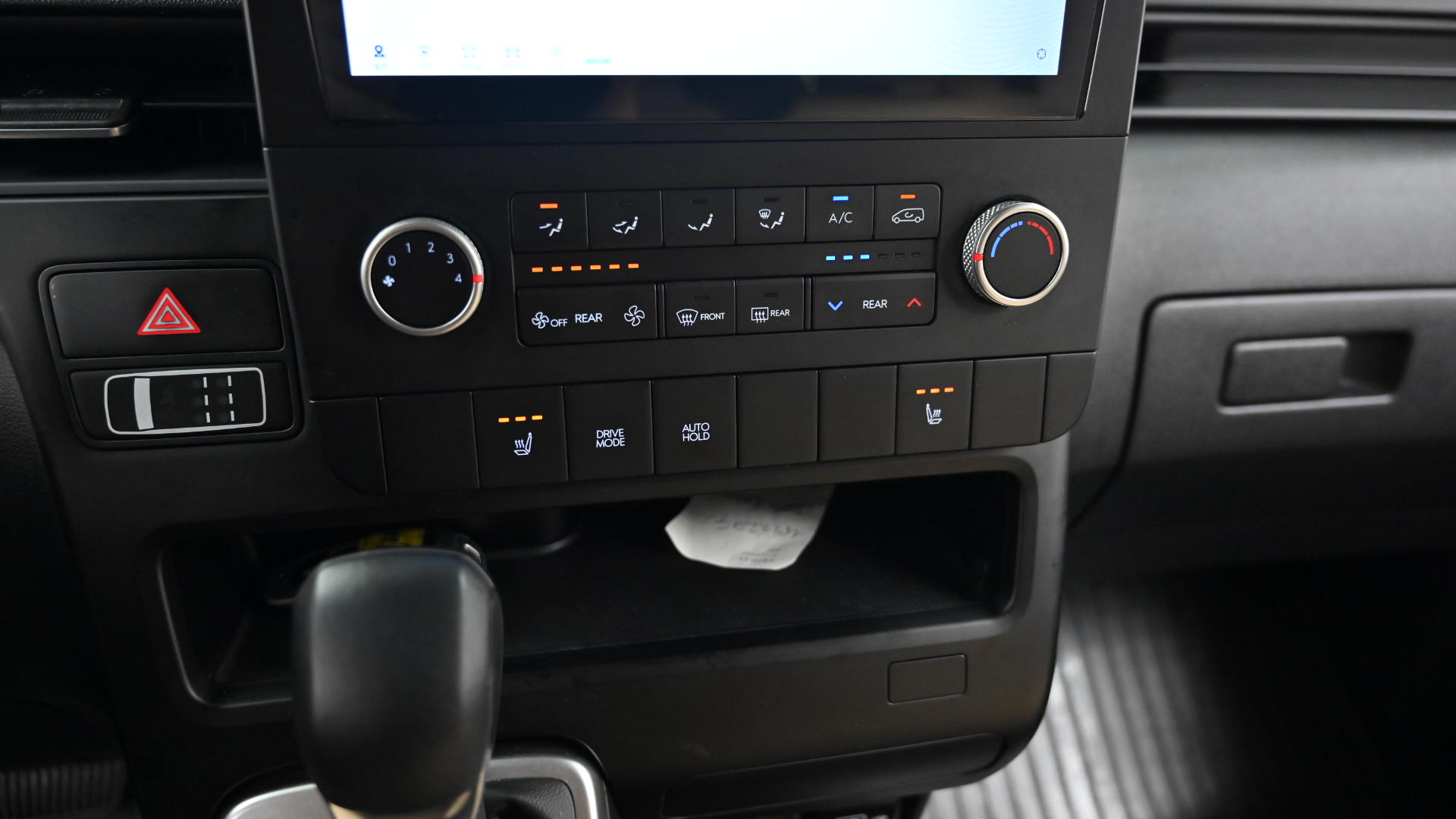 Hyundai Staria — miniaturë 17