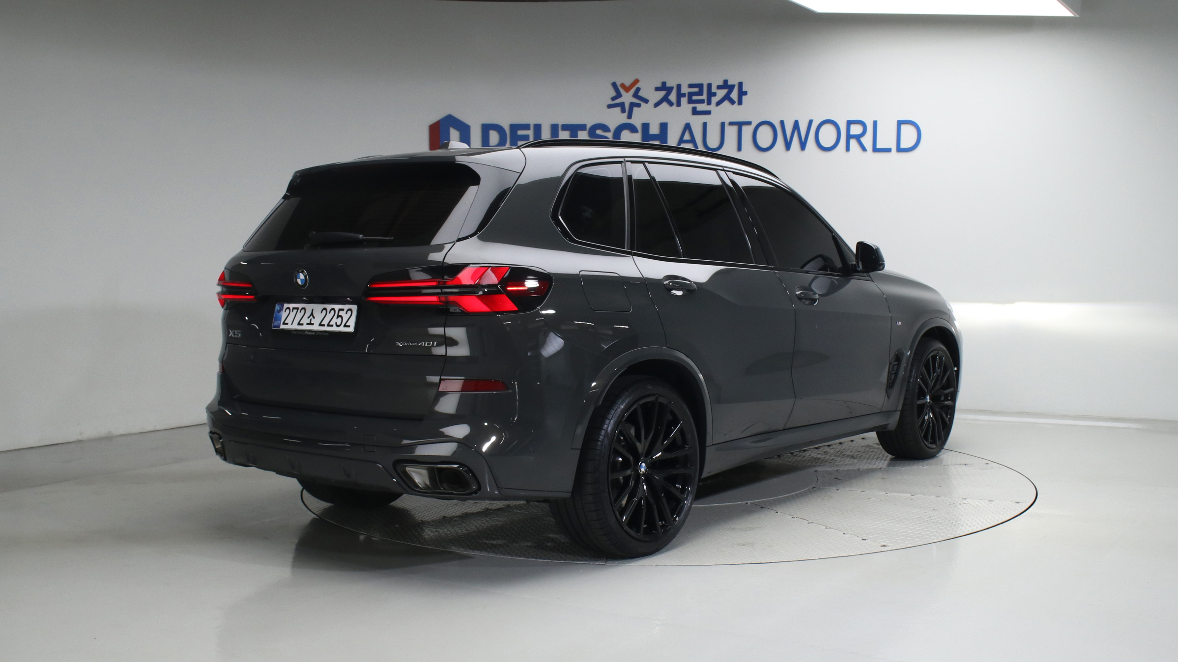 BMW X5 — miniaturë 2