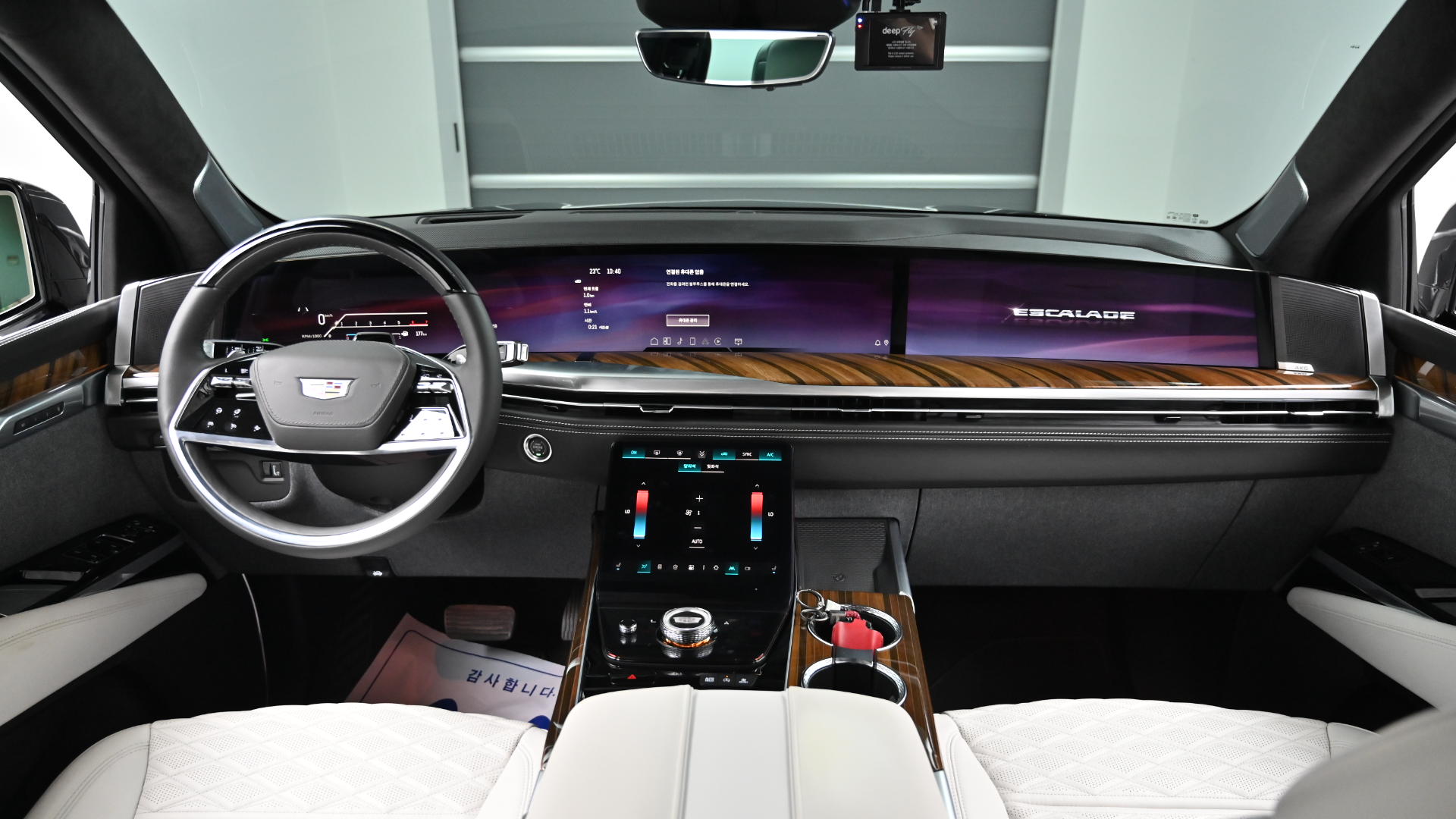 Cadillac Escalade — miniaturë 7