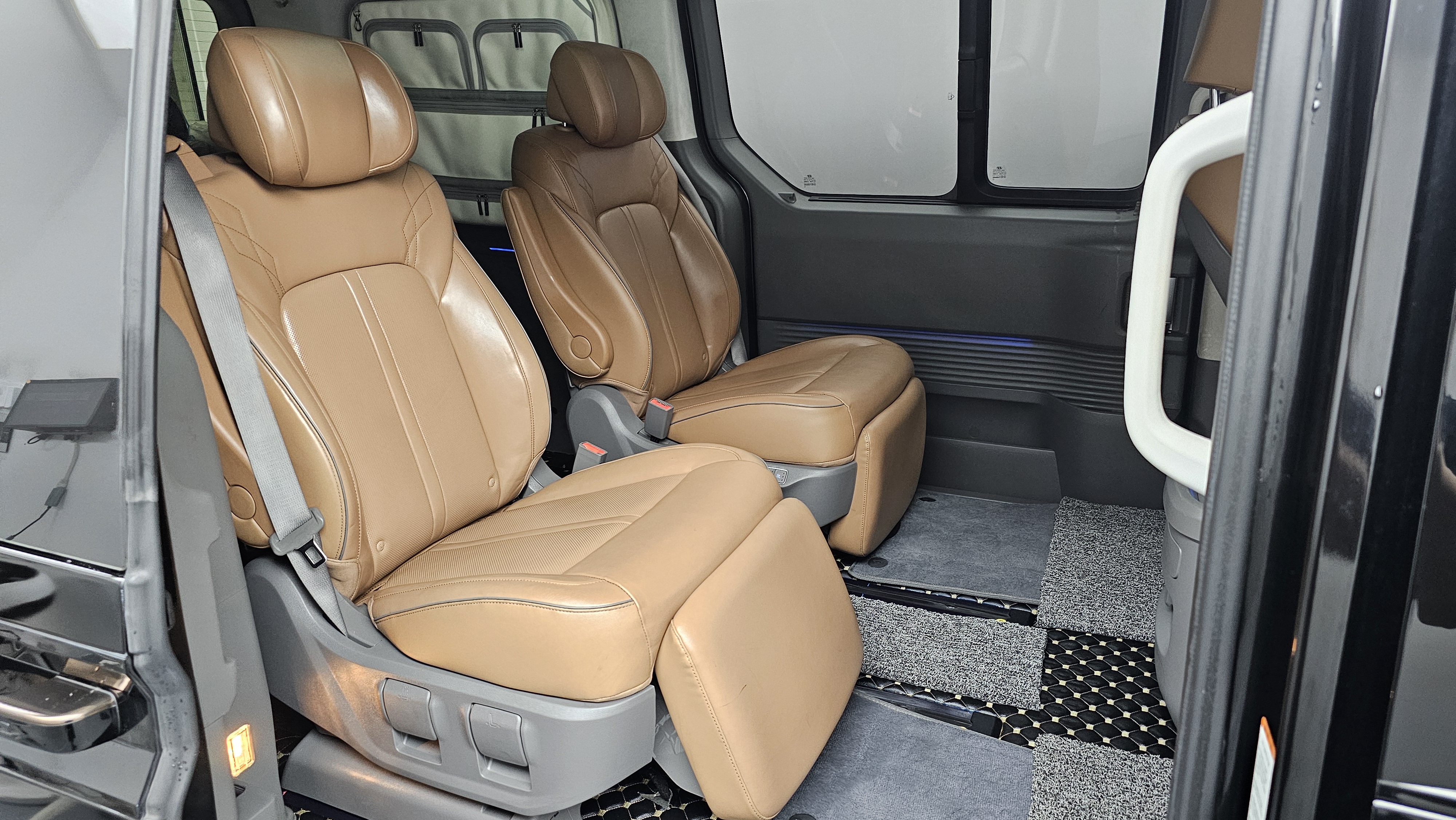 Hyundai Staria — miniaturë 12