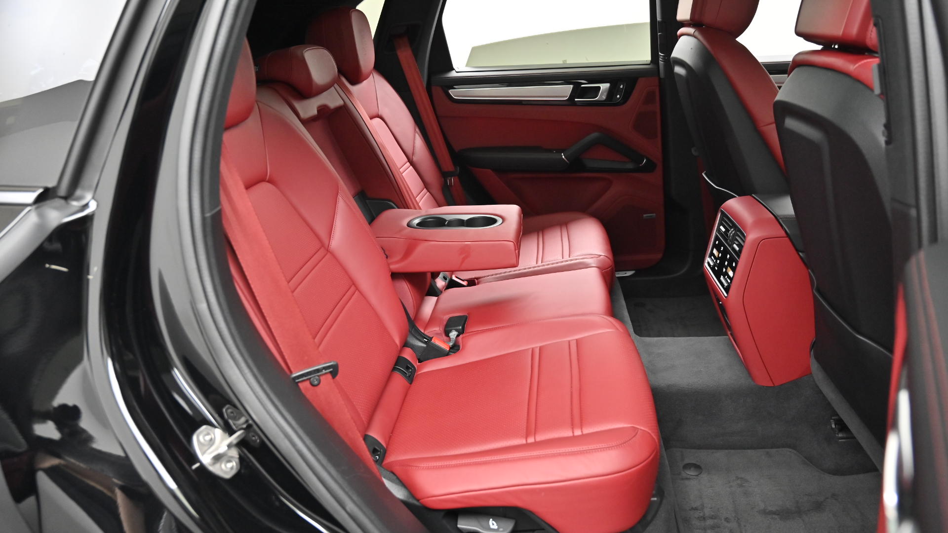 Porsche Cayenne — miniaturë 12