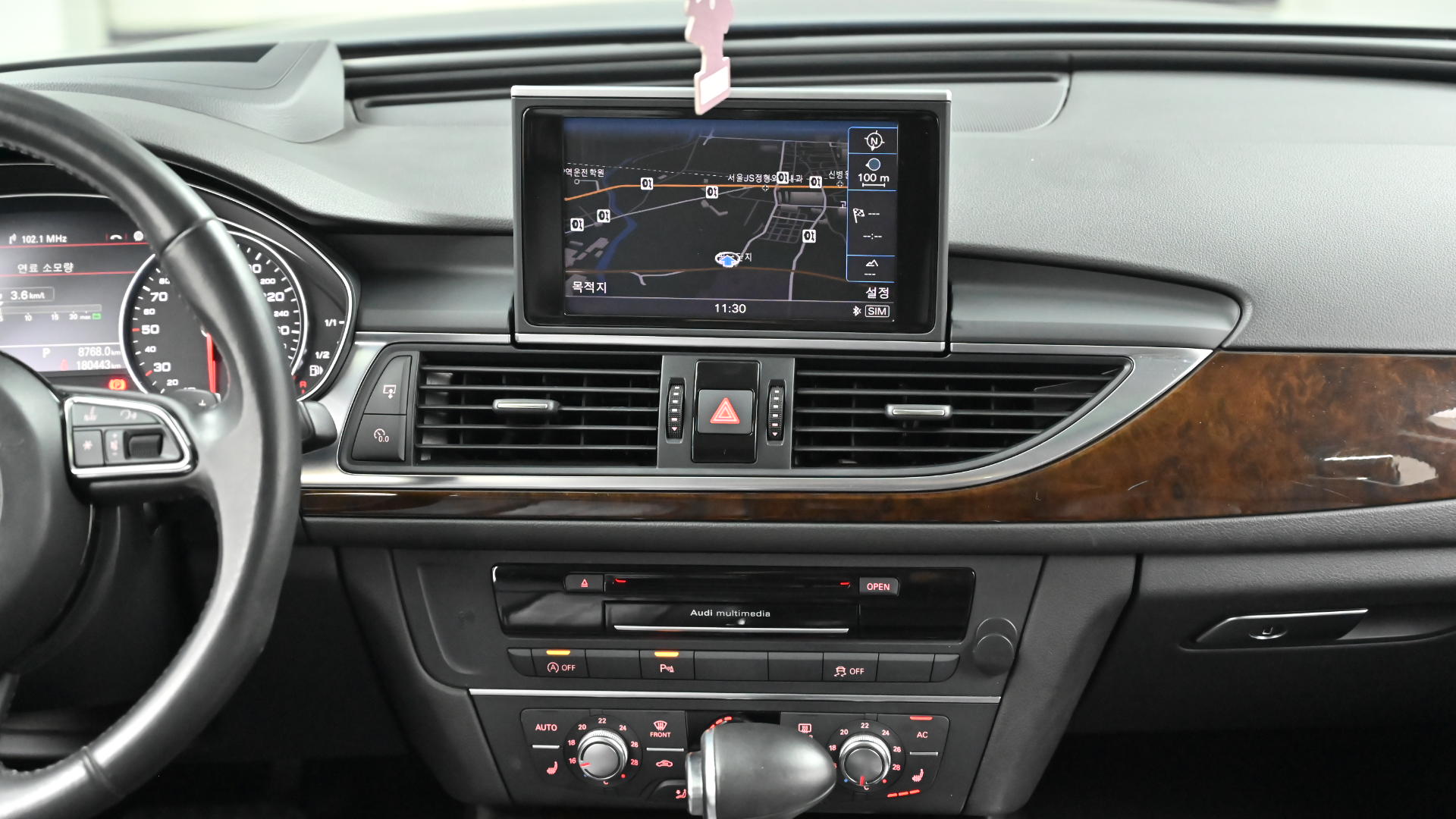 Audi A6 — miniaturë 32