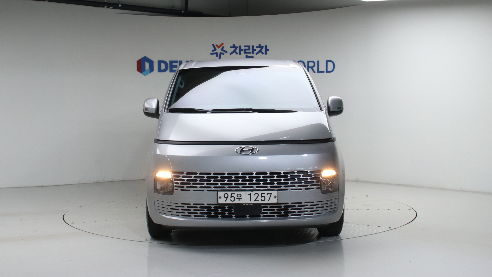 Hyundai Staria — miniaturë 3