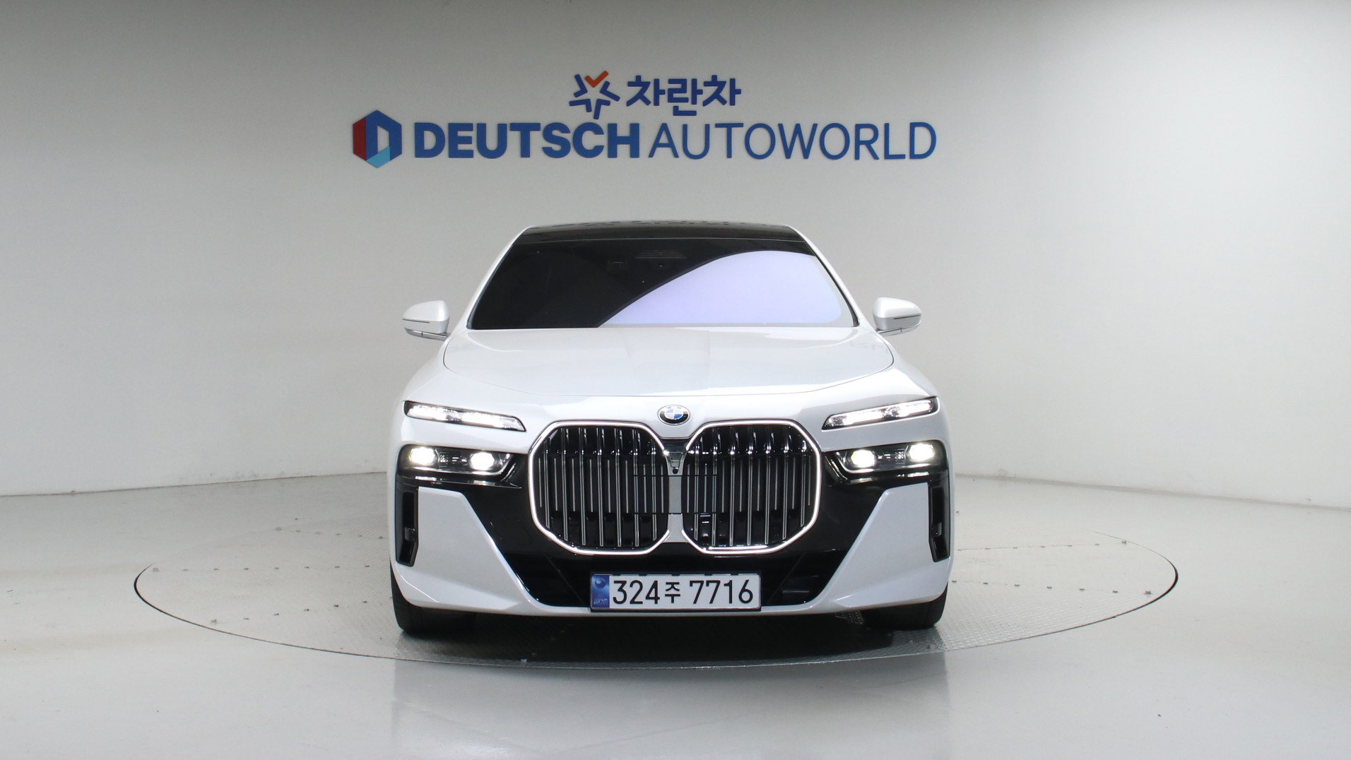 BMW 7er — miniaturë 3