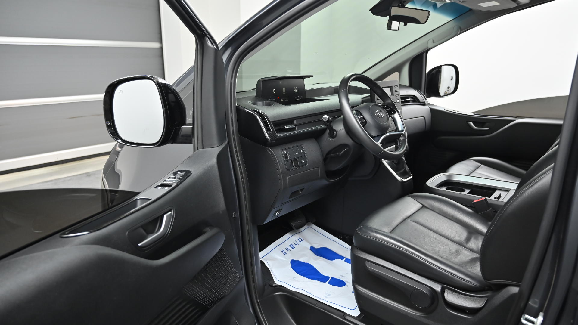 Hyundai Staria — miniaturë 11