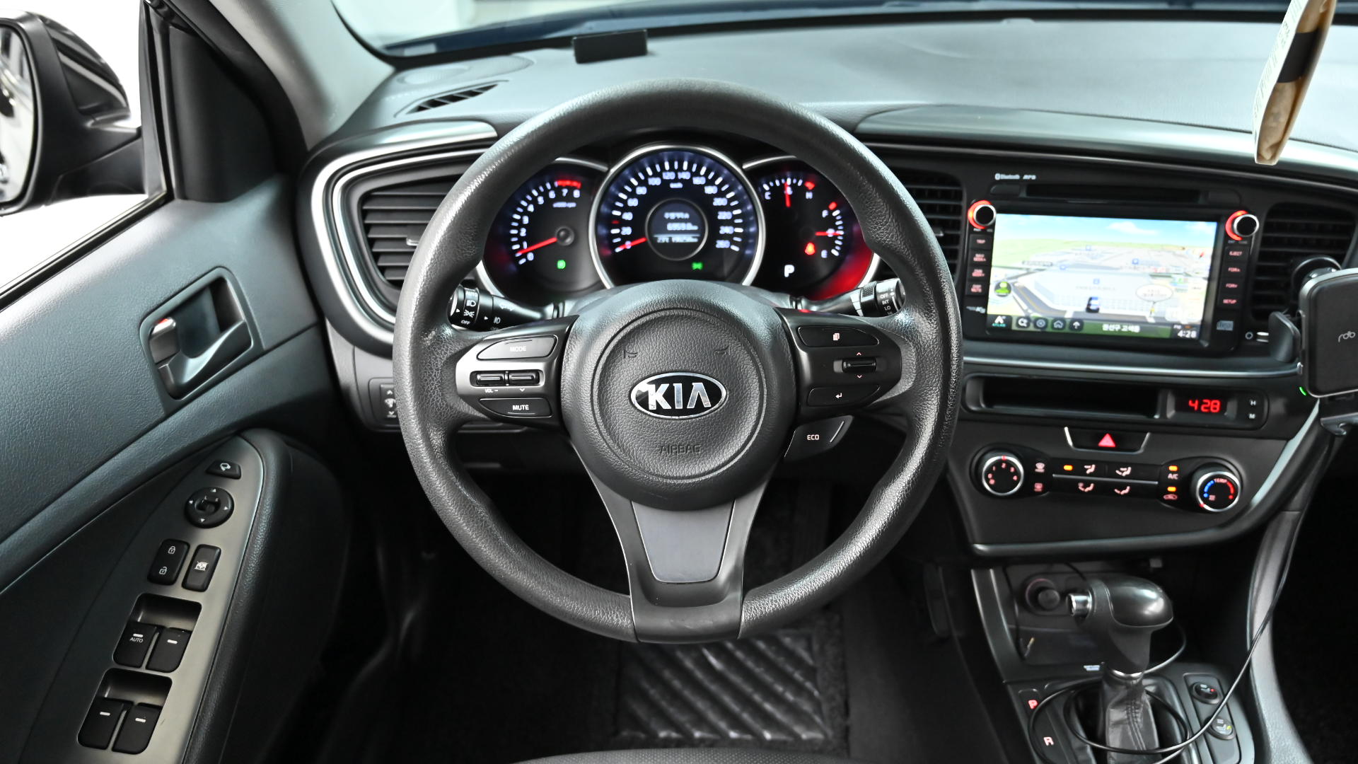 Kia K5 — miniaturë 13