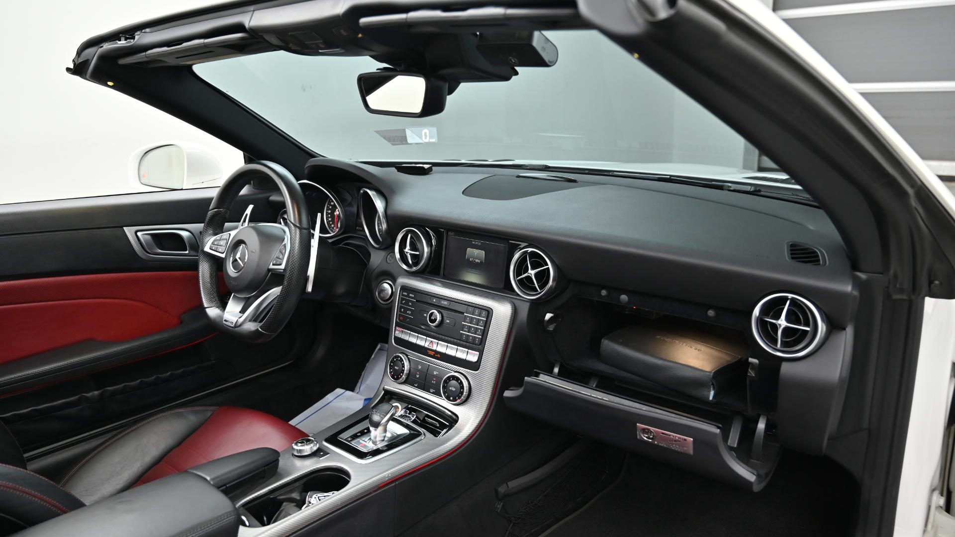 Mercedes SLC-Class R172 SLC200