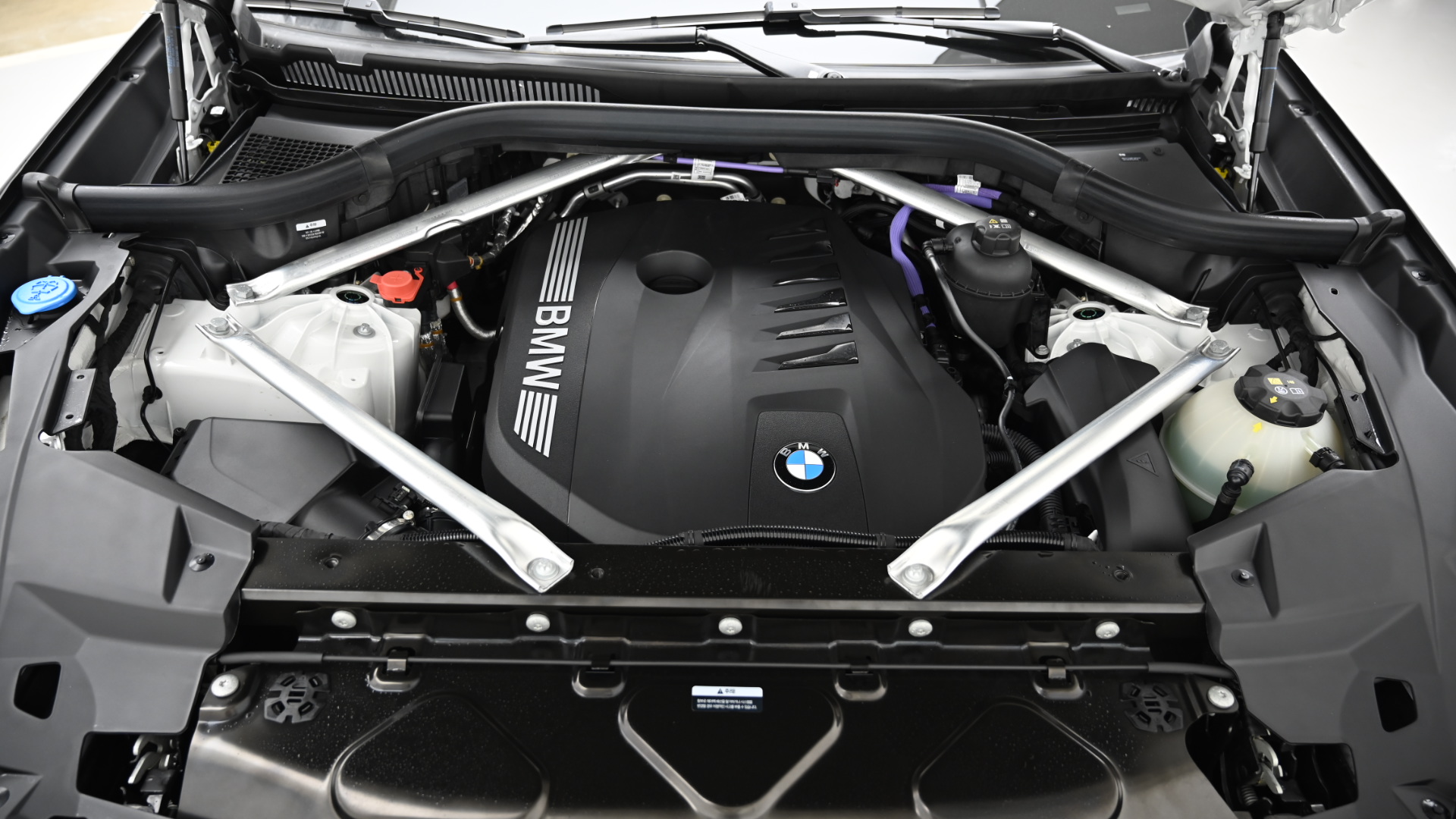 BMW X5 — miniaturë 6