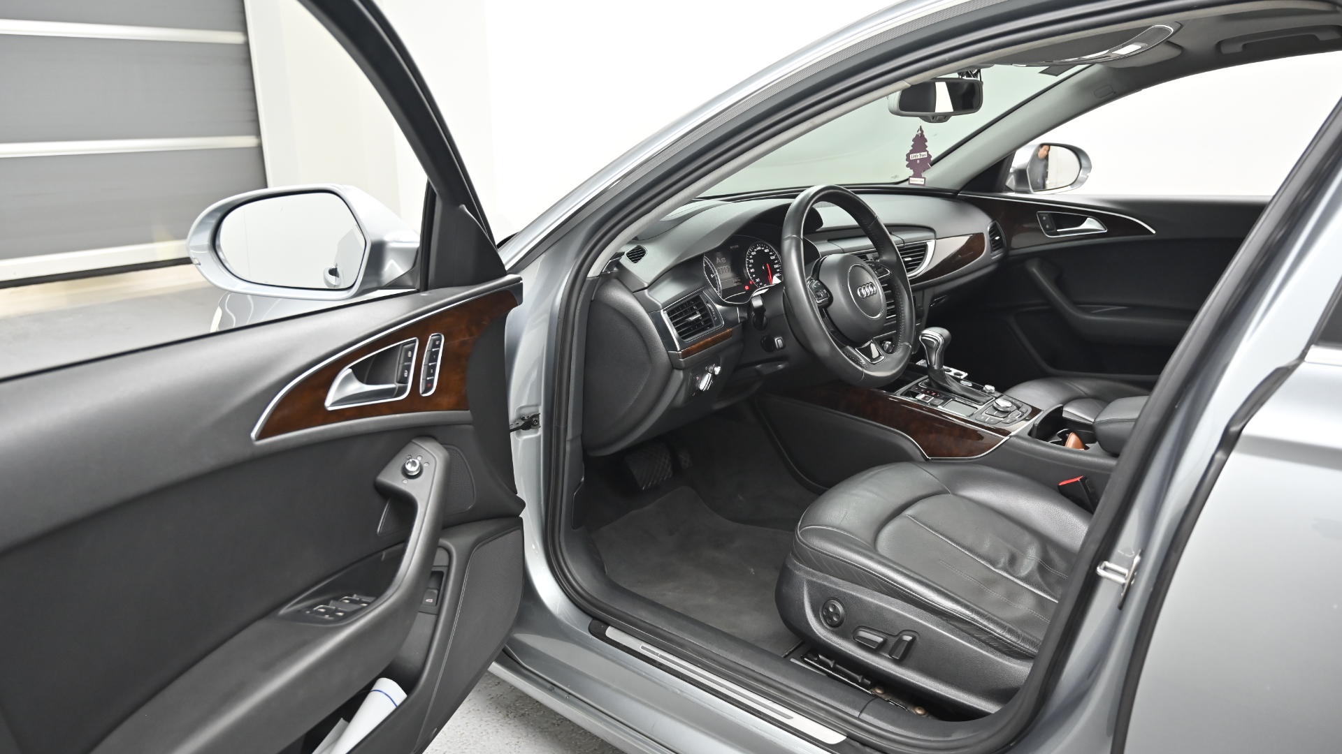 Audi A6 — miniaturë 29