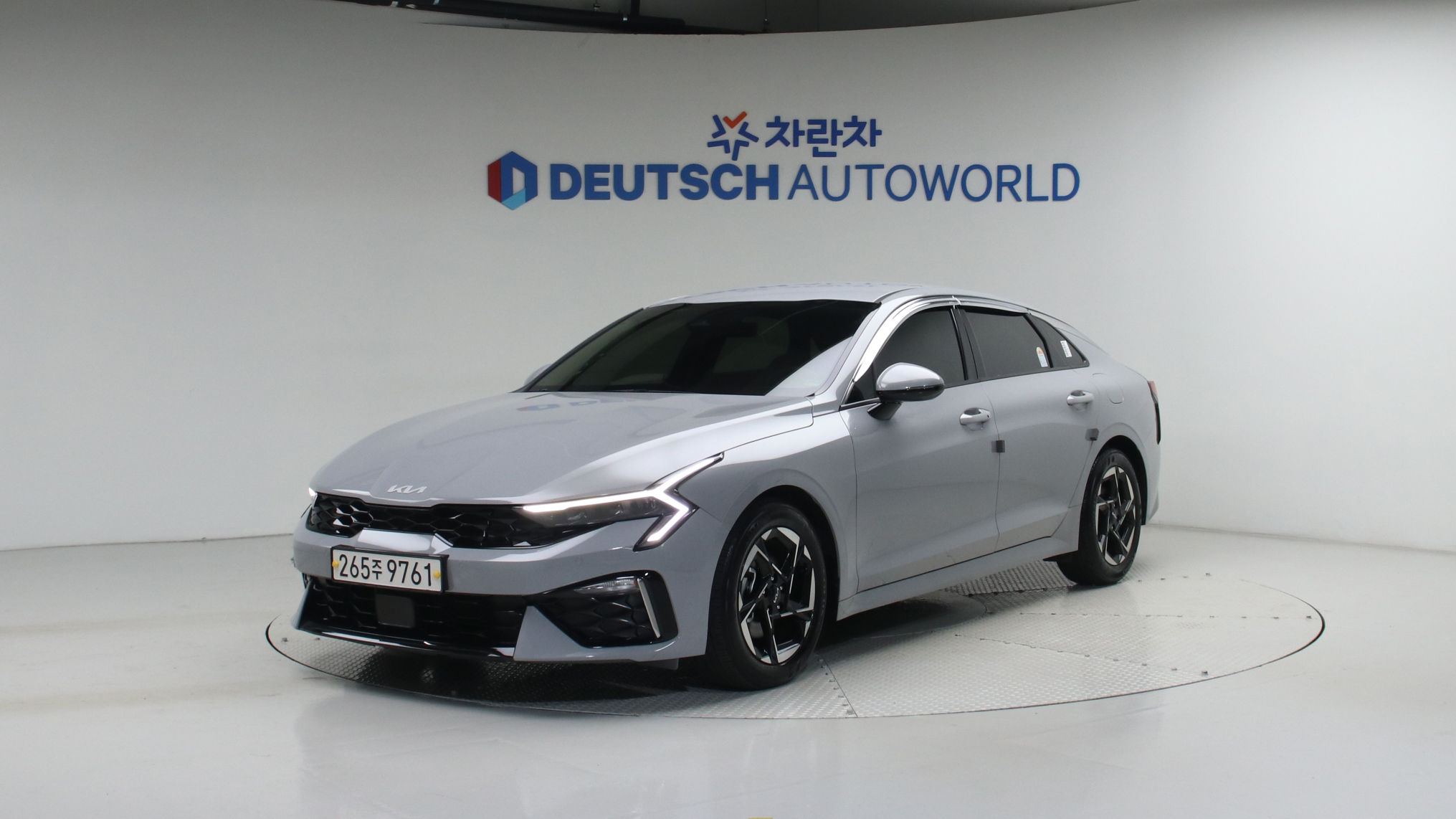 Kia K5 2.0 LPG (렌터카용) 프레스티지 — foto 1