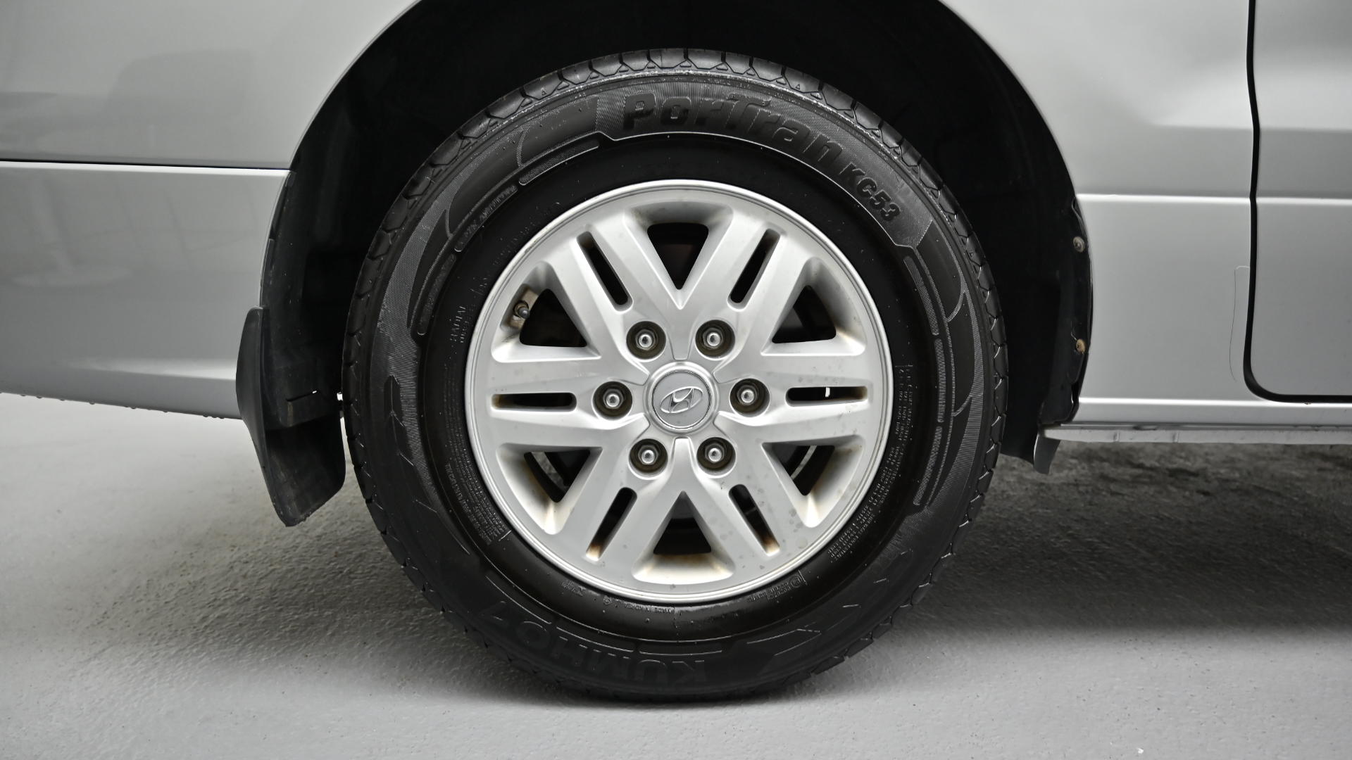 Hyundai Starex — miniaturë 5