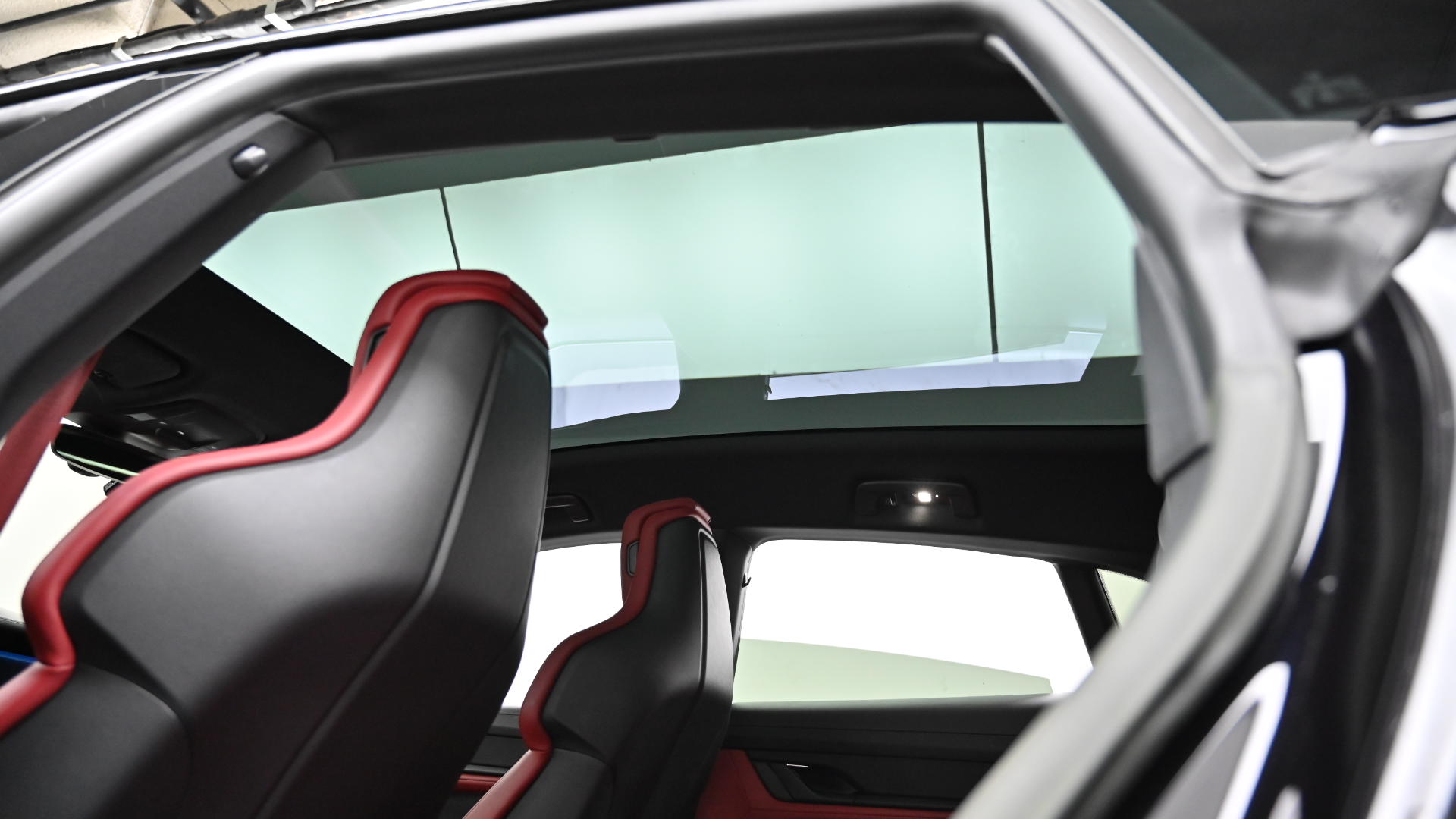 Porsche Taycan — miniaturë 18