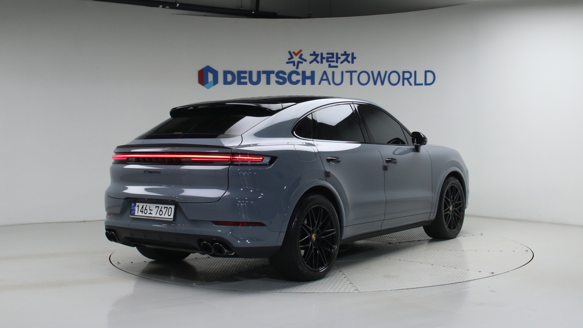 Porsche Cayenne — miniaturë 2