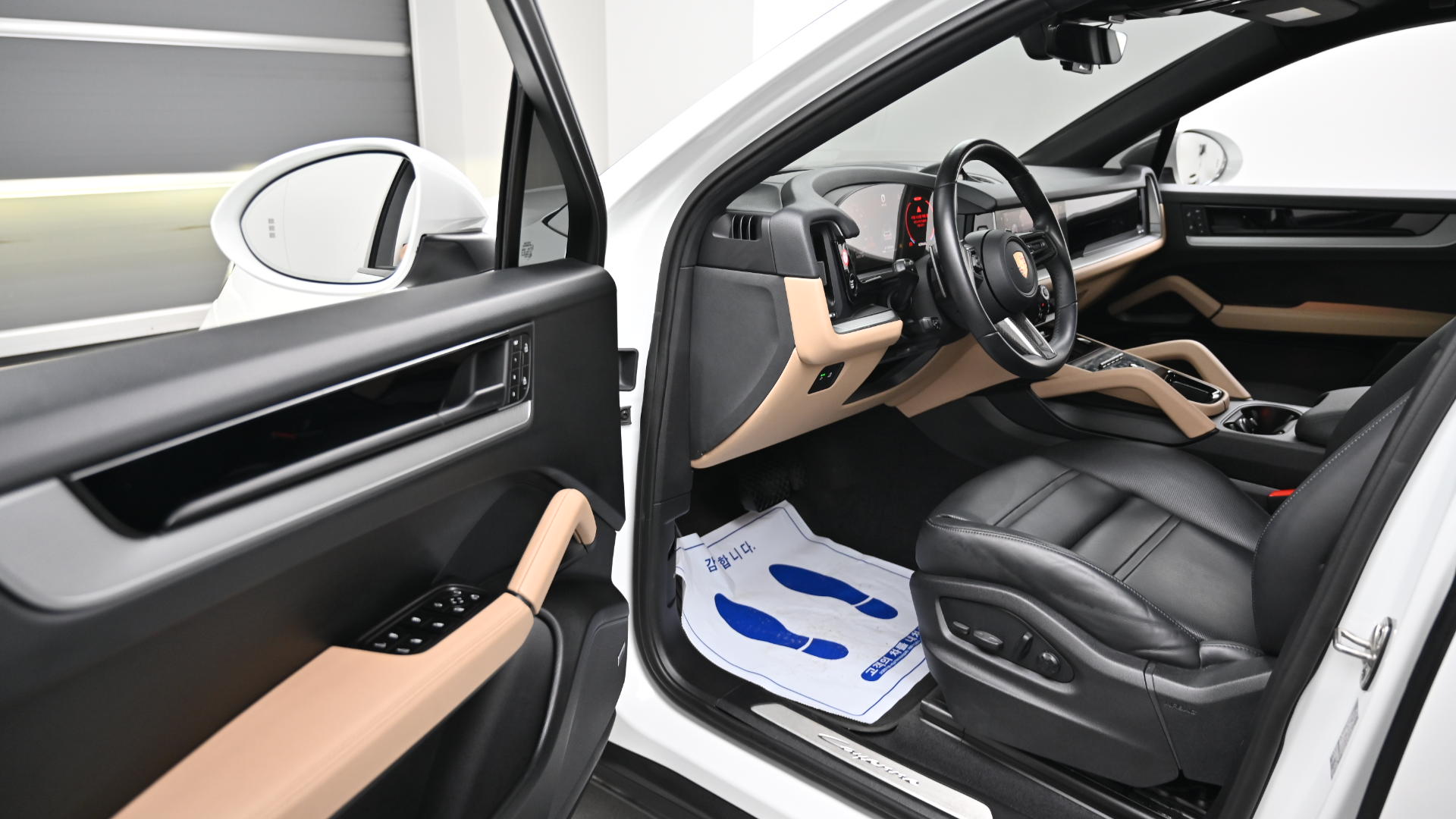 Porsche Cayenne — miniaturë 11