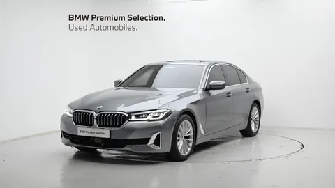 차량 이미지: BMW 5시리즈 (G30) 520i 럭셔리 